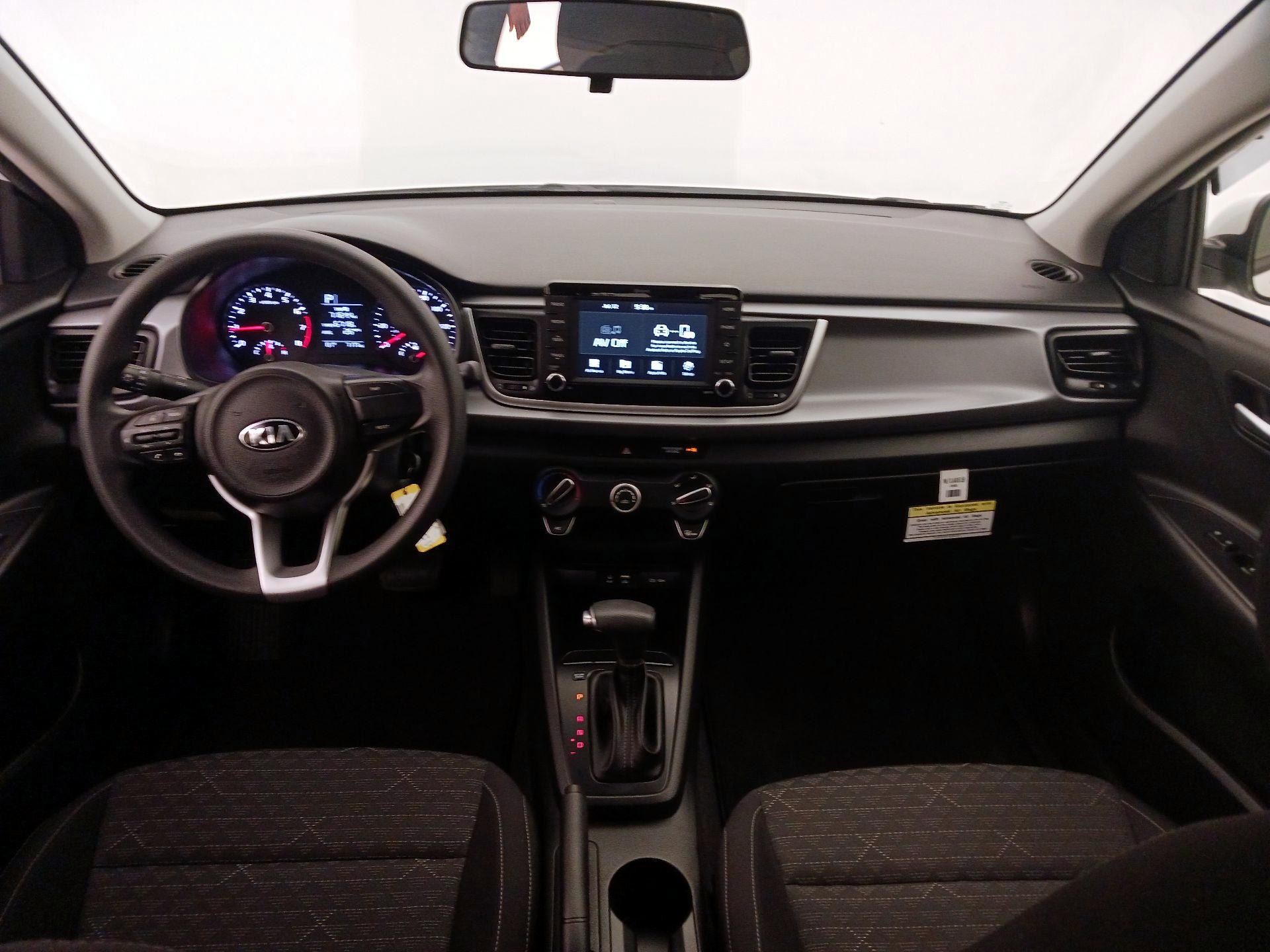 Thumbnail: 2020 Kia Rio - 9