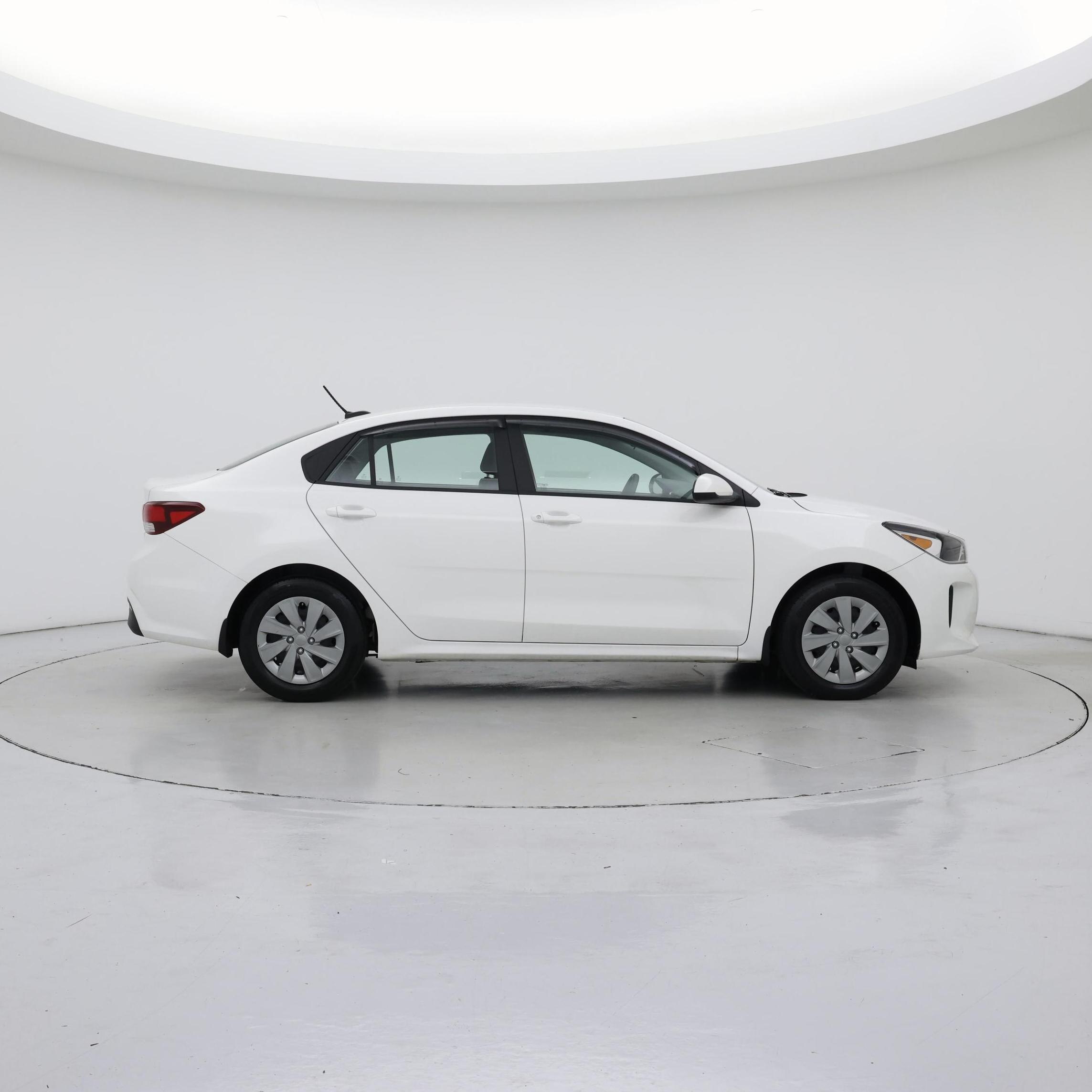 Thumbnail: 2020 Kia Rio - 7