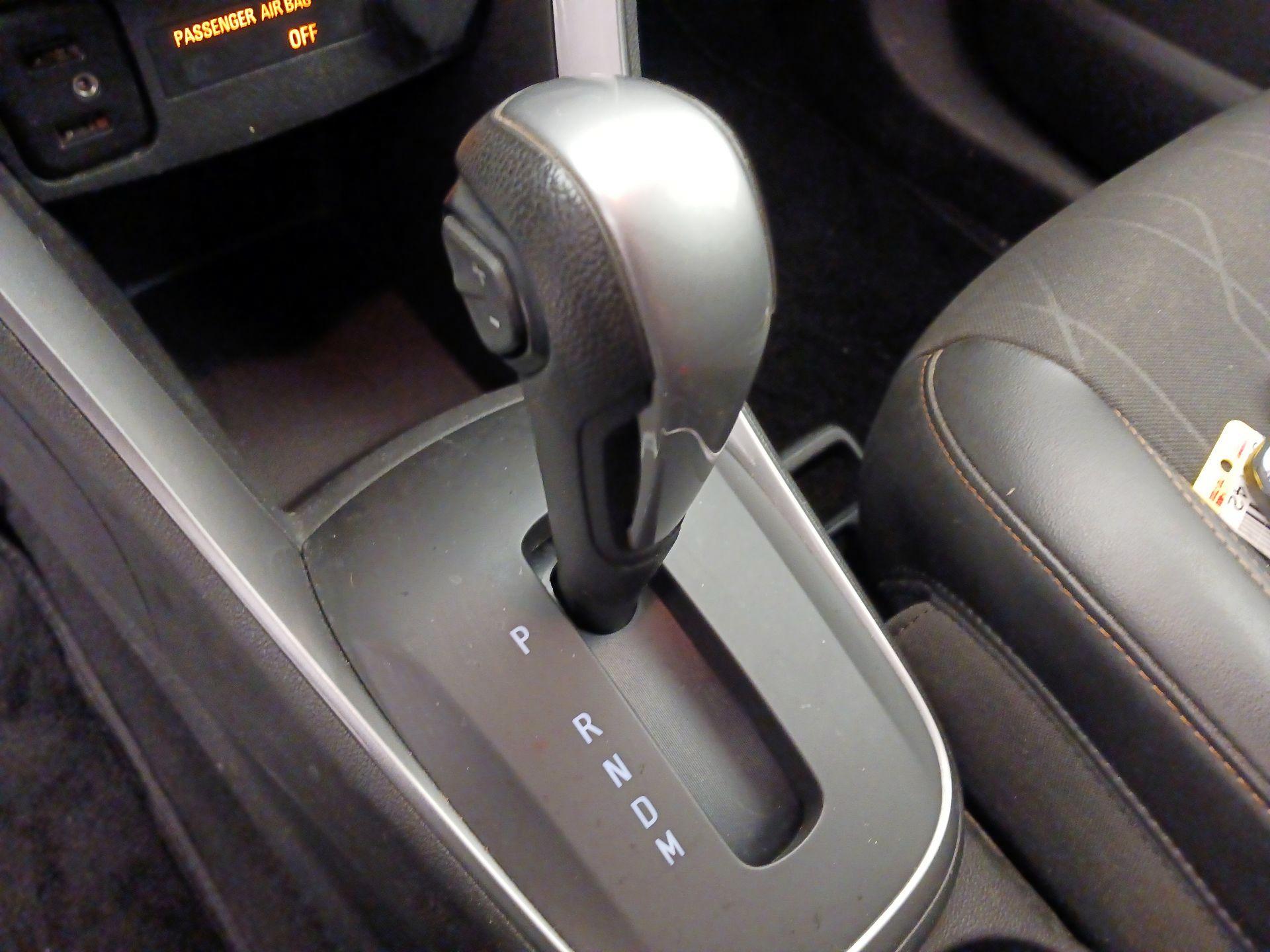 Thumbnail: 2019 Chevrolet Trax - 17