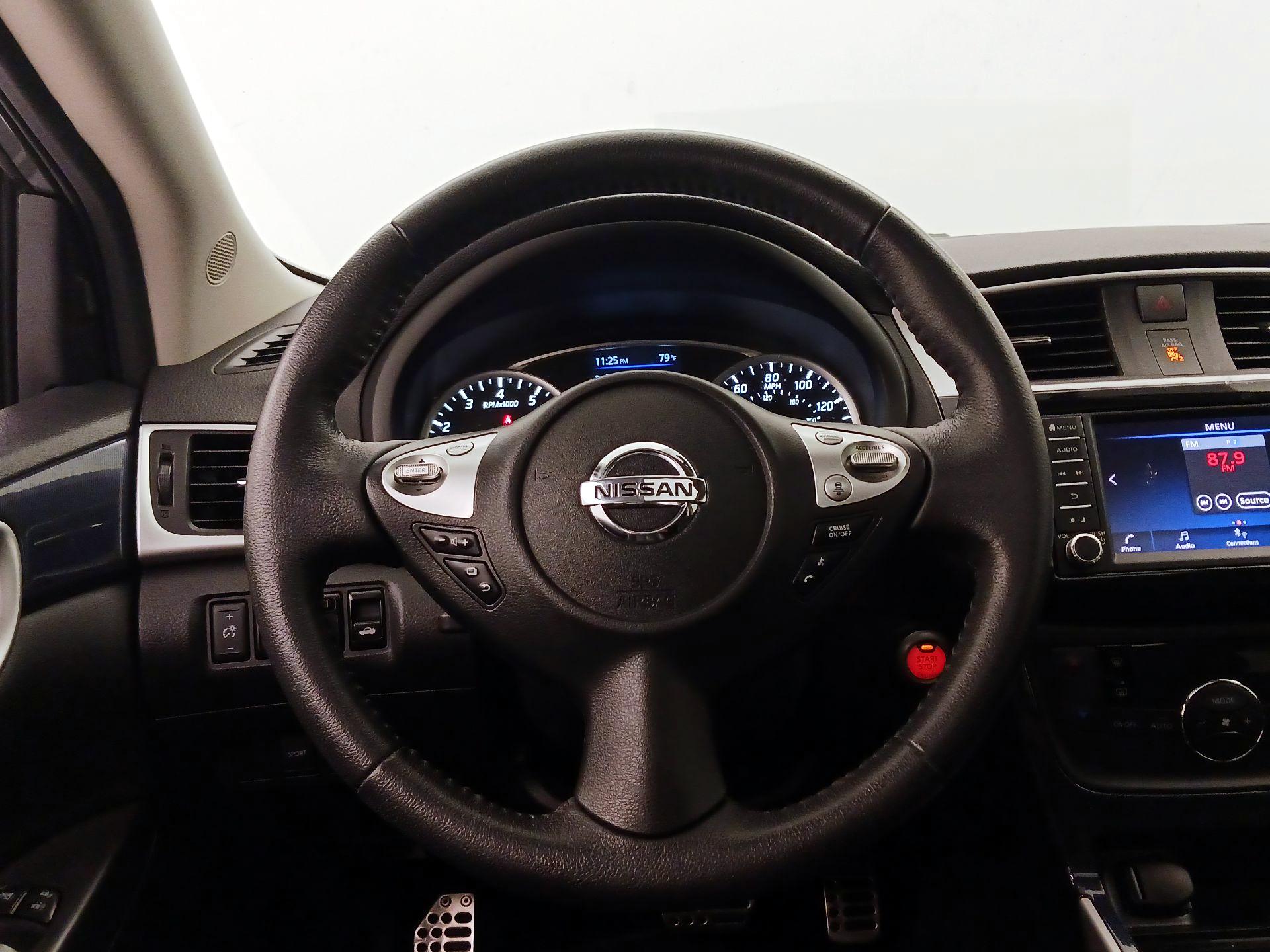 Thumbnail: 2019 Nissan Sentra - 10