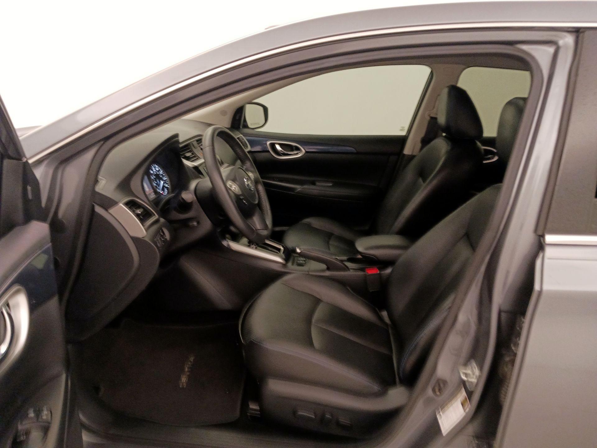 Thumbnail: 2019 Nissan Sentra - 11