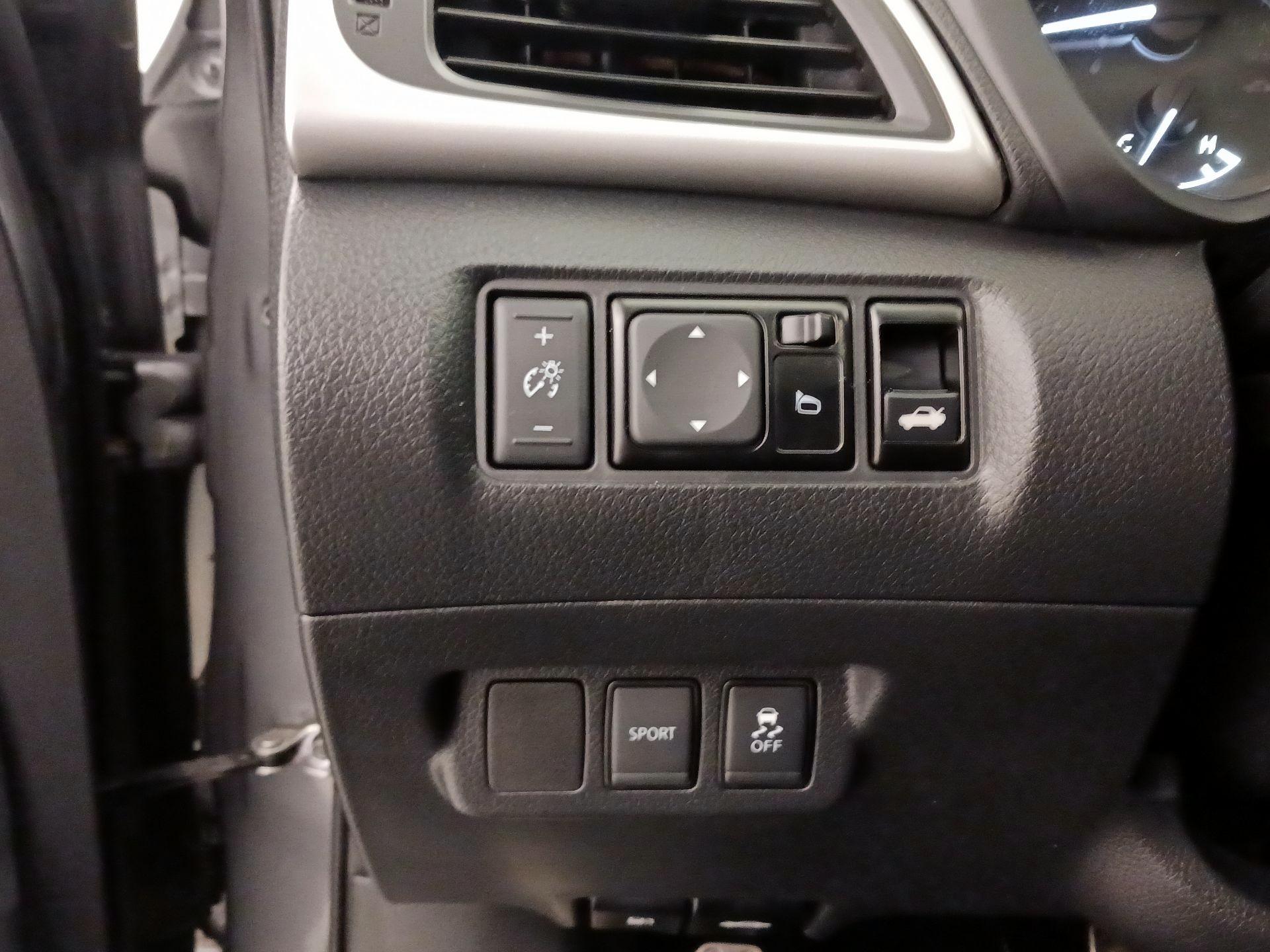 Thumbnail: 2019 Nissan Sentra - 13