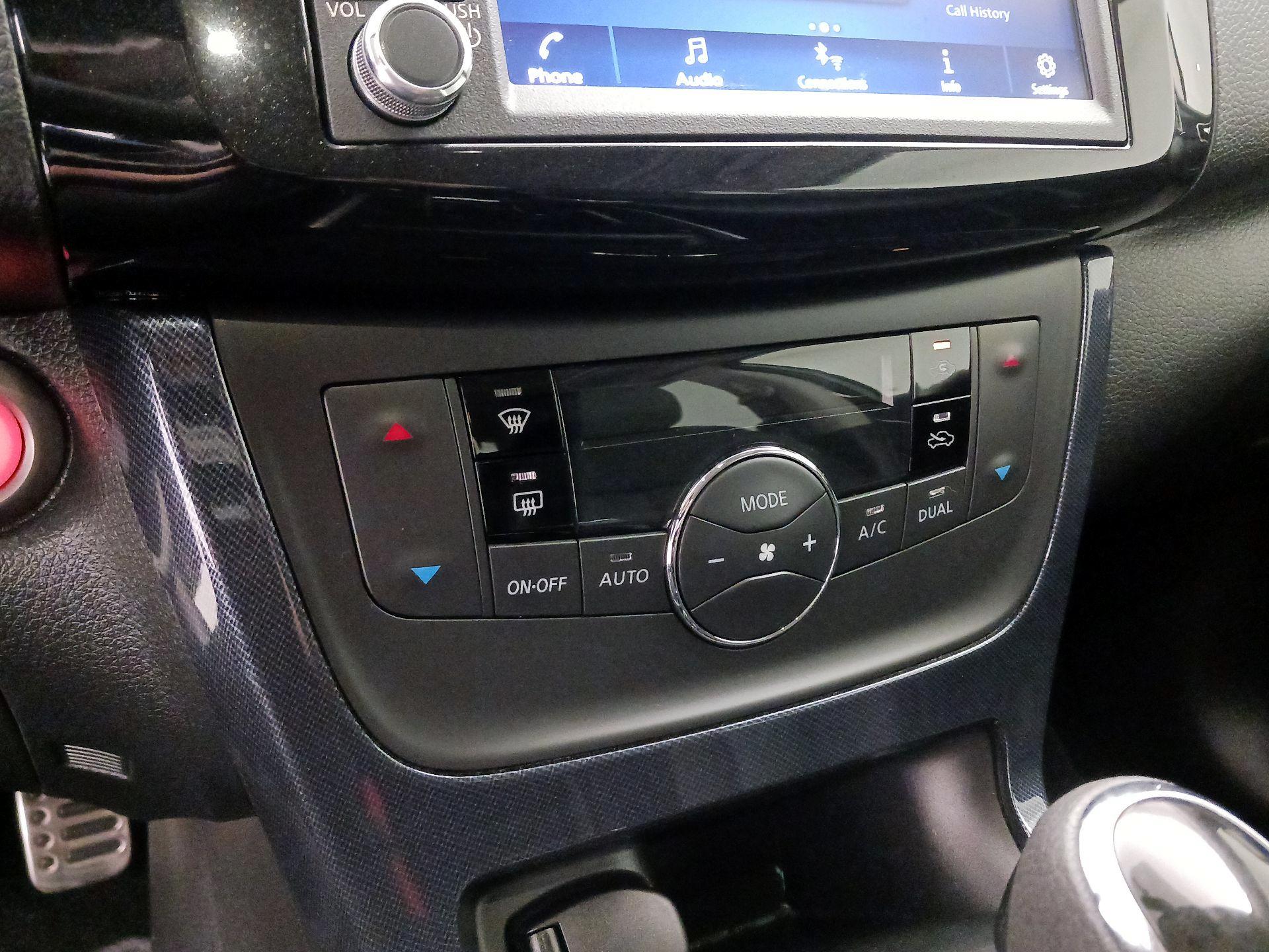 Thumbnail: 2019 Nissan Sentra - 16