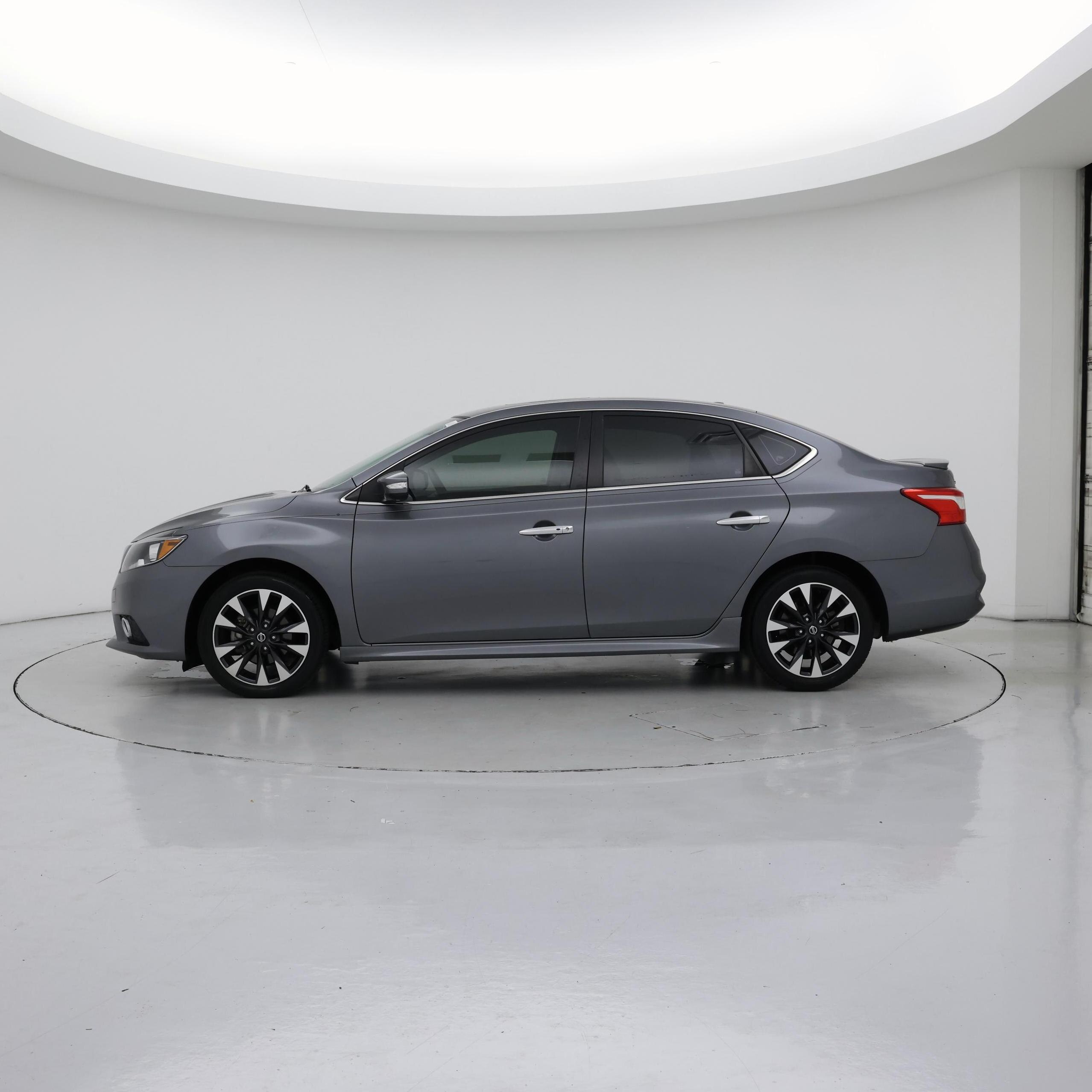 Thumbnail: 2019 Nissan Sentra - 3