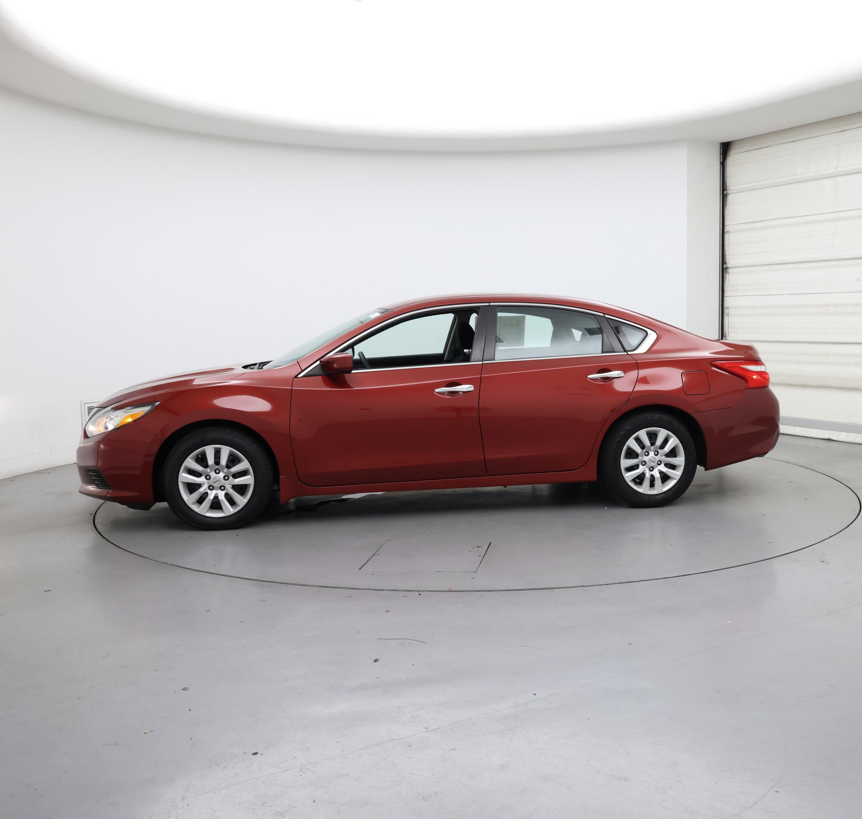 Thumbnail: 2016 Nissan Altima - 3
