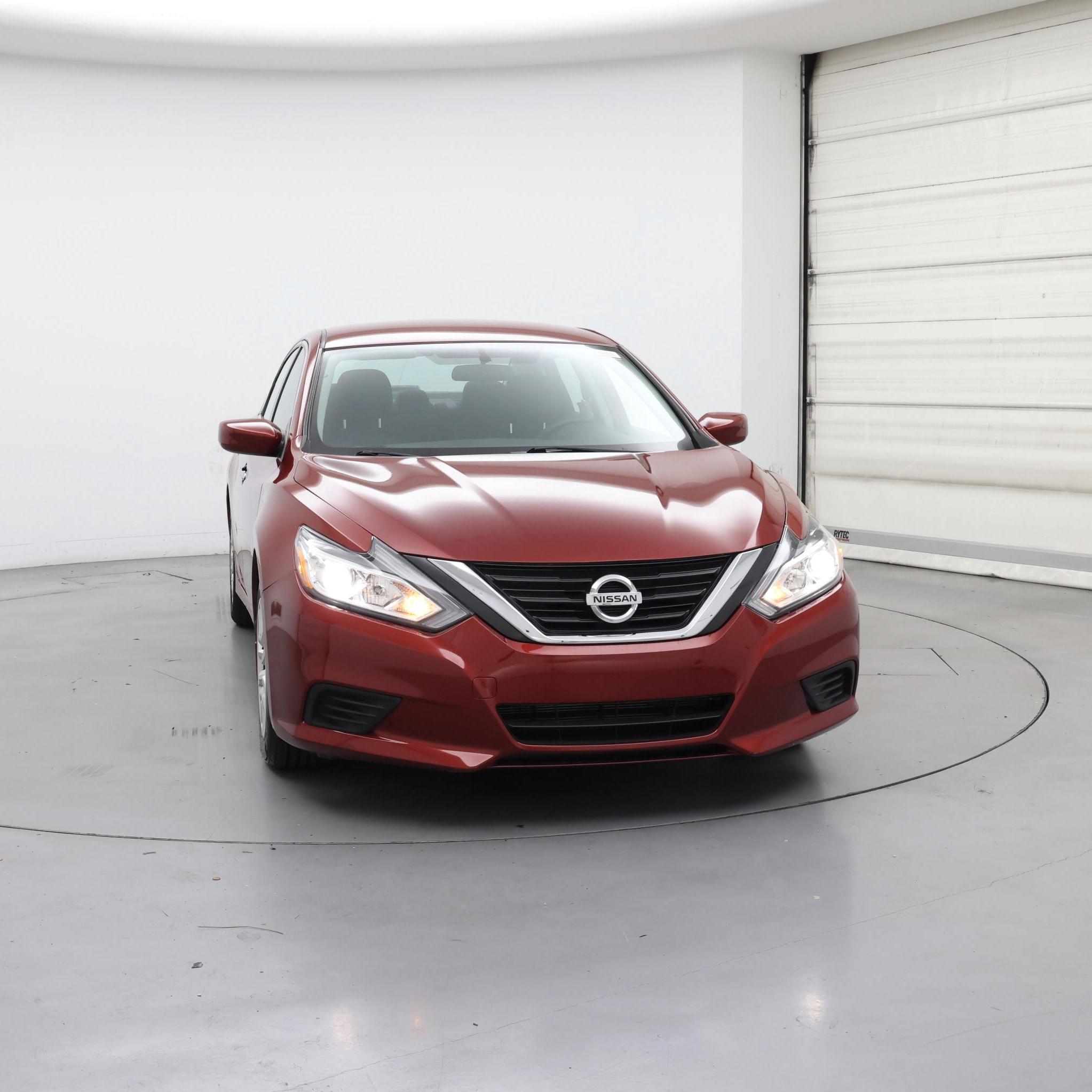 Thumbnail: 2016 Nissan Altima - 5