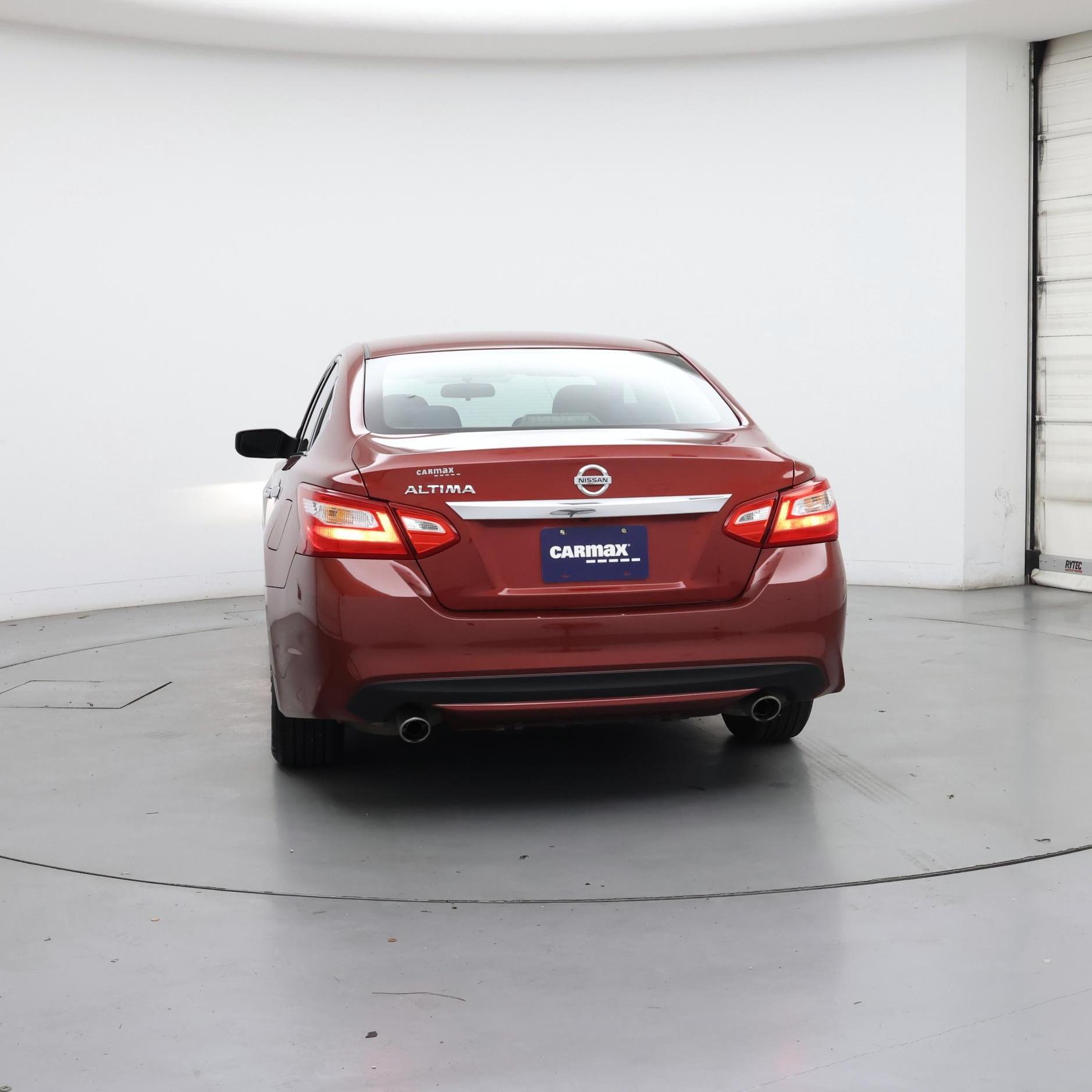 Thumbnail: 2016 Nissan Altima - 6
