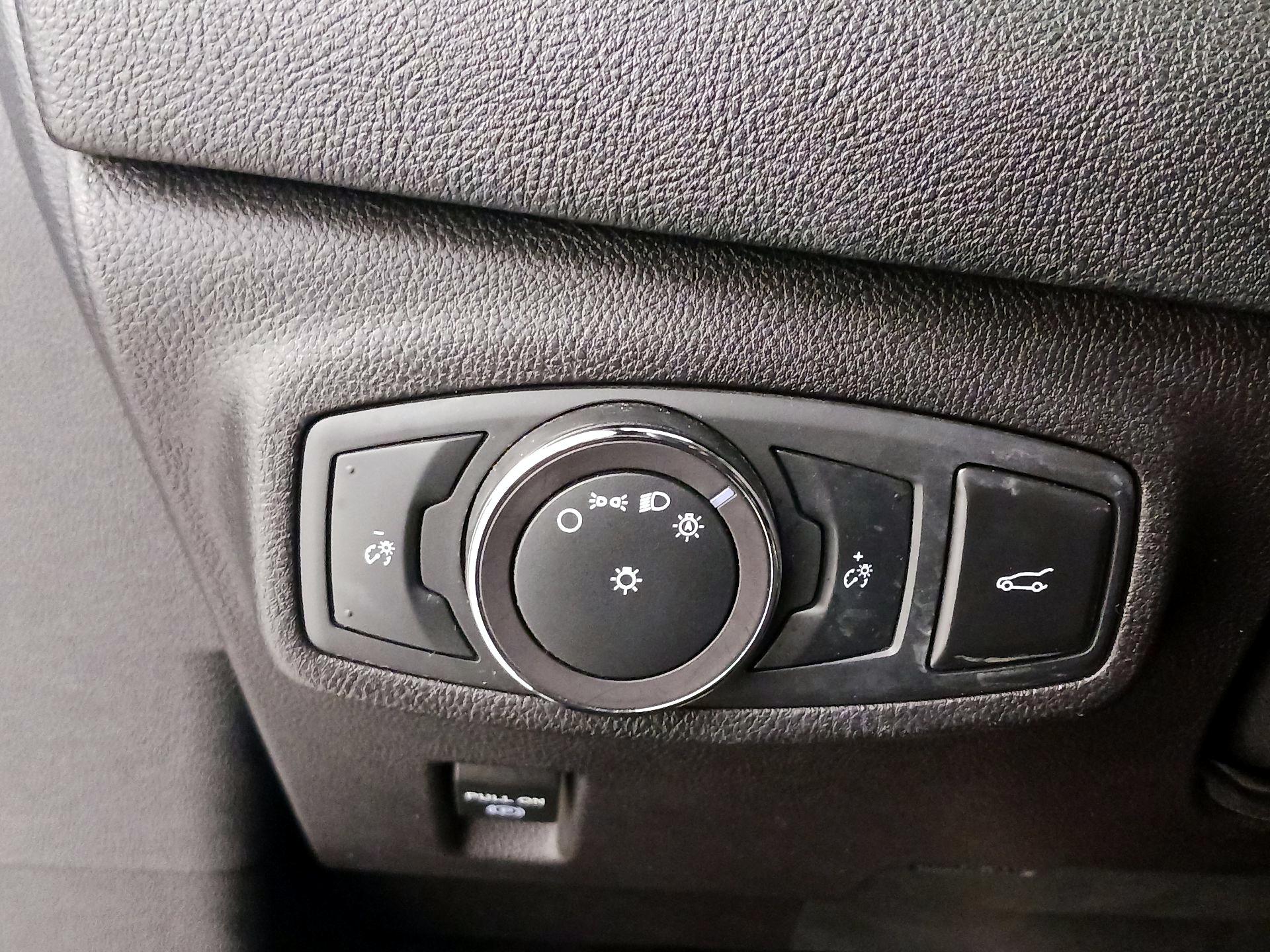 Thumbnail: 2019 Lincoln MKC - 13