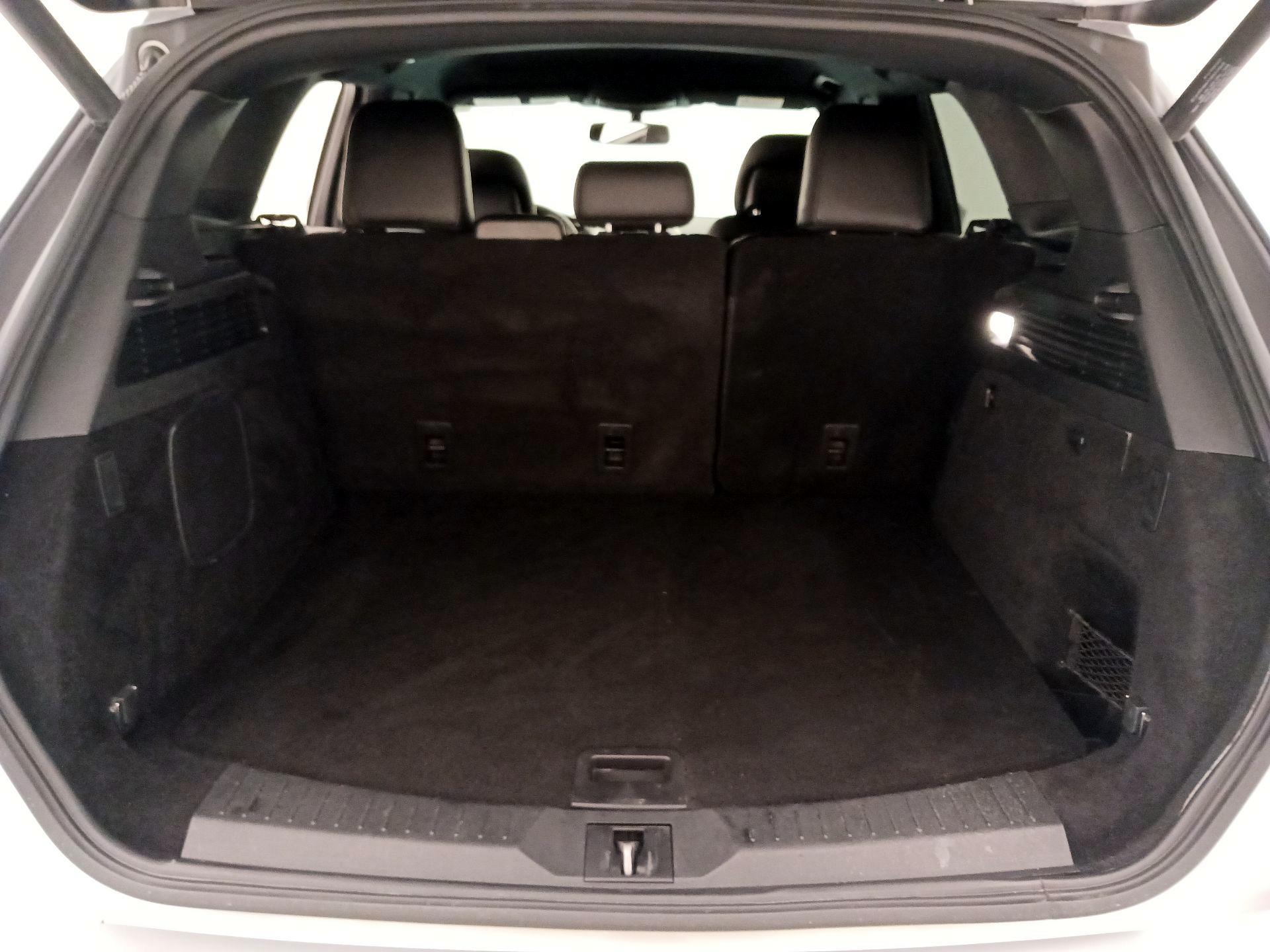 Thumbnail: 2019 Lincoln MKC - 20