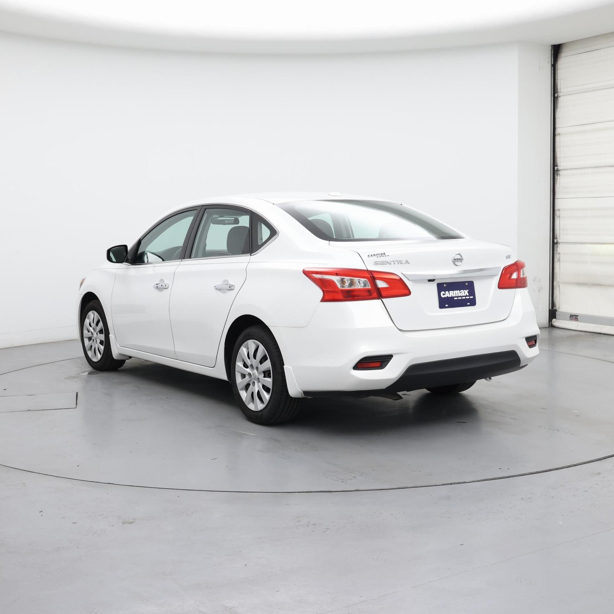 Thumbnail: 2017 Nissan Sentra - 2