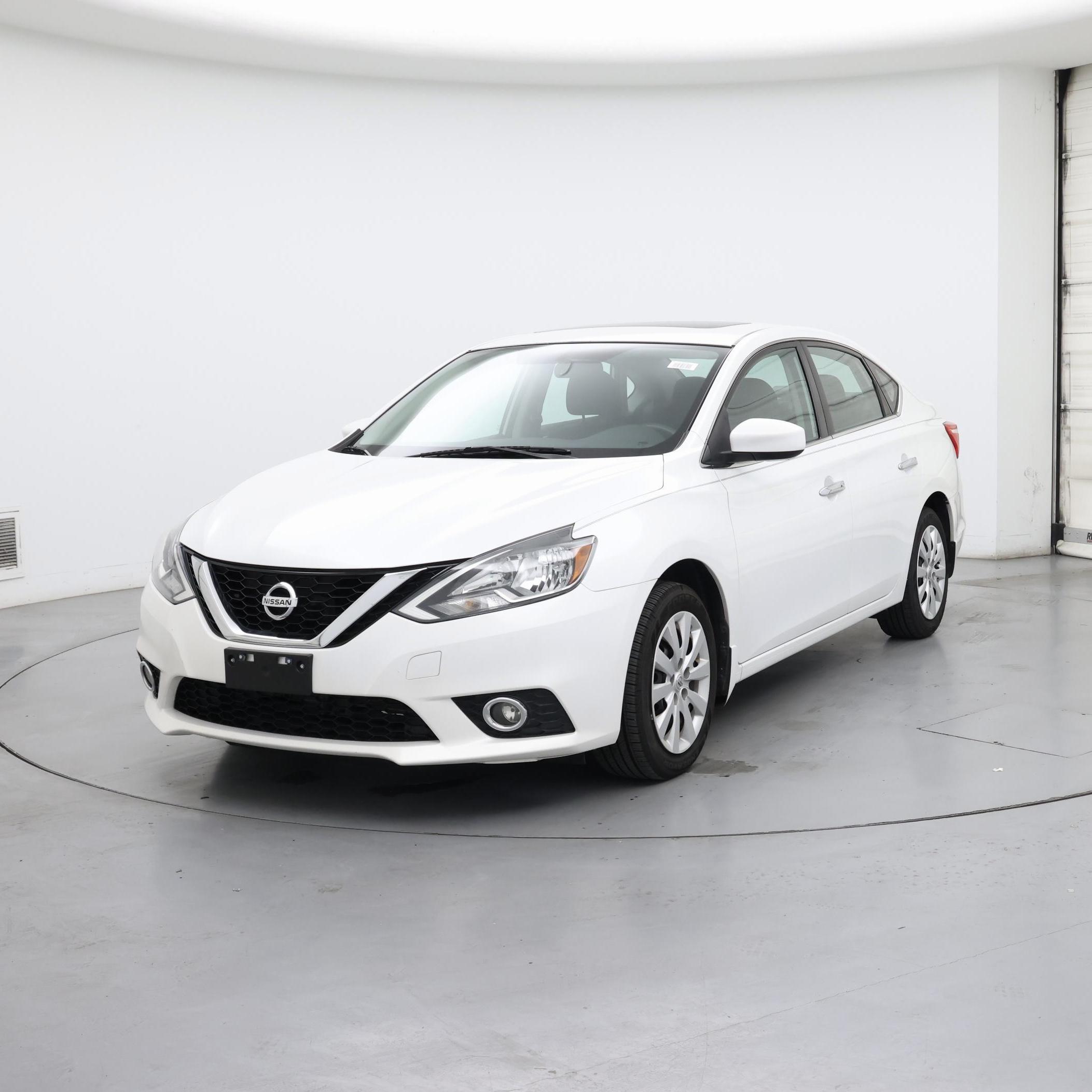 Thumbnail: 2017 Nissan Sentra - 4