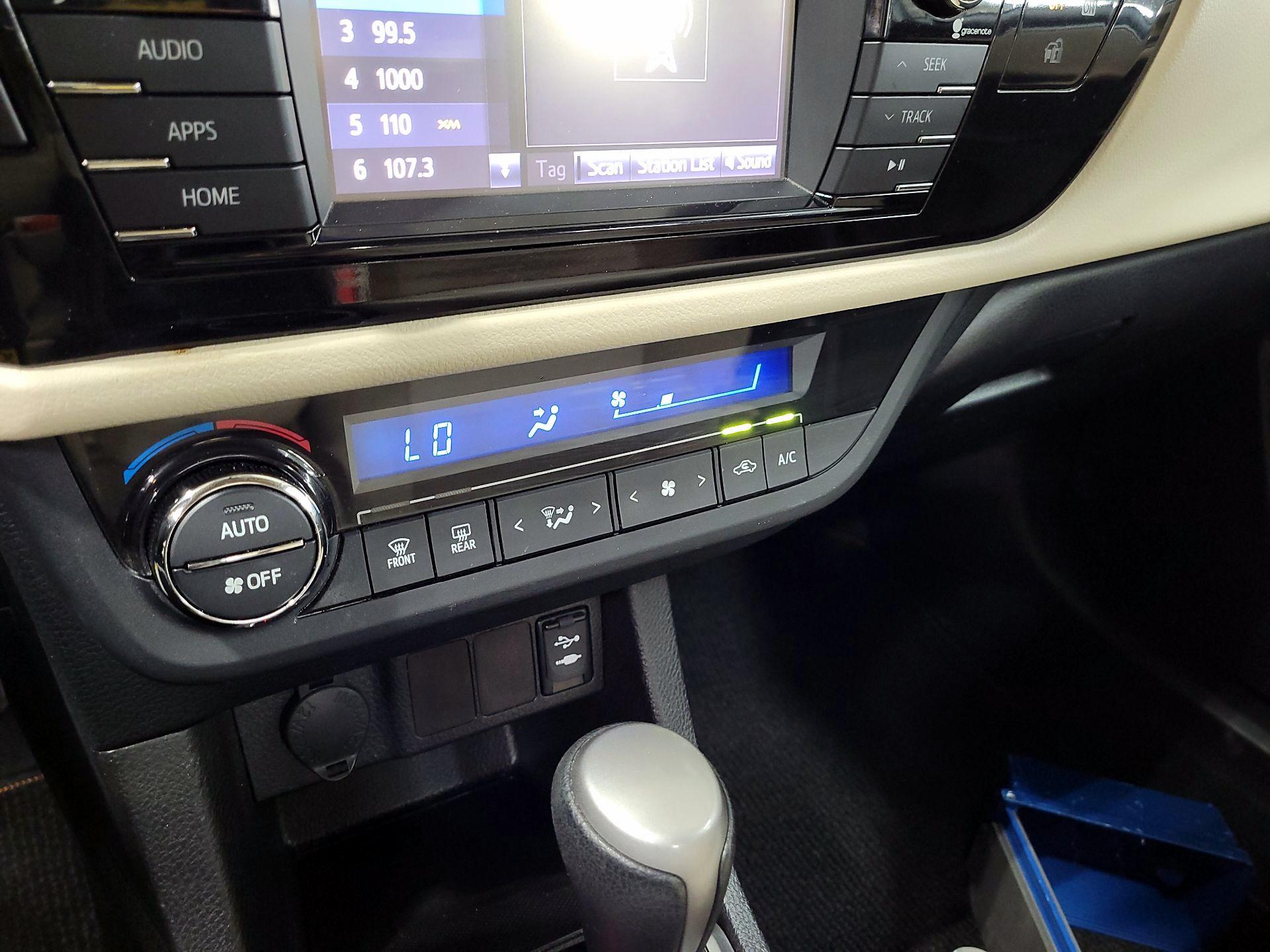 Thumbnail: 2016 Toyota Corolla - 16