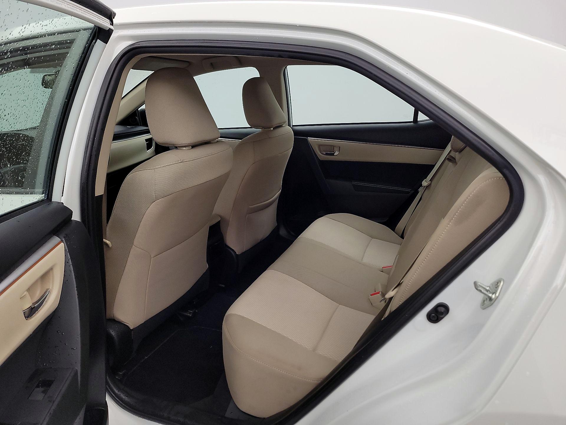 Thumbnail: 2016 Toyota Corolla - 18