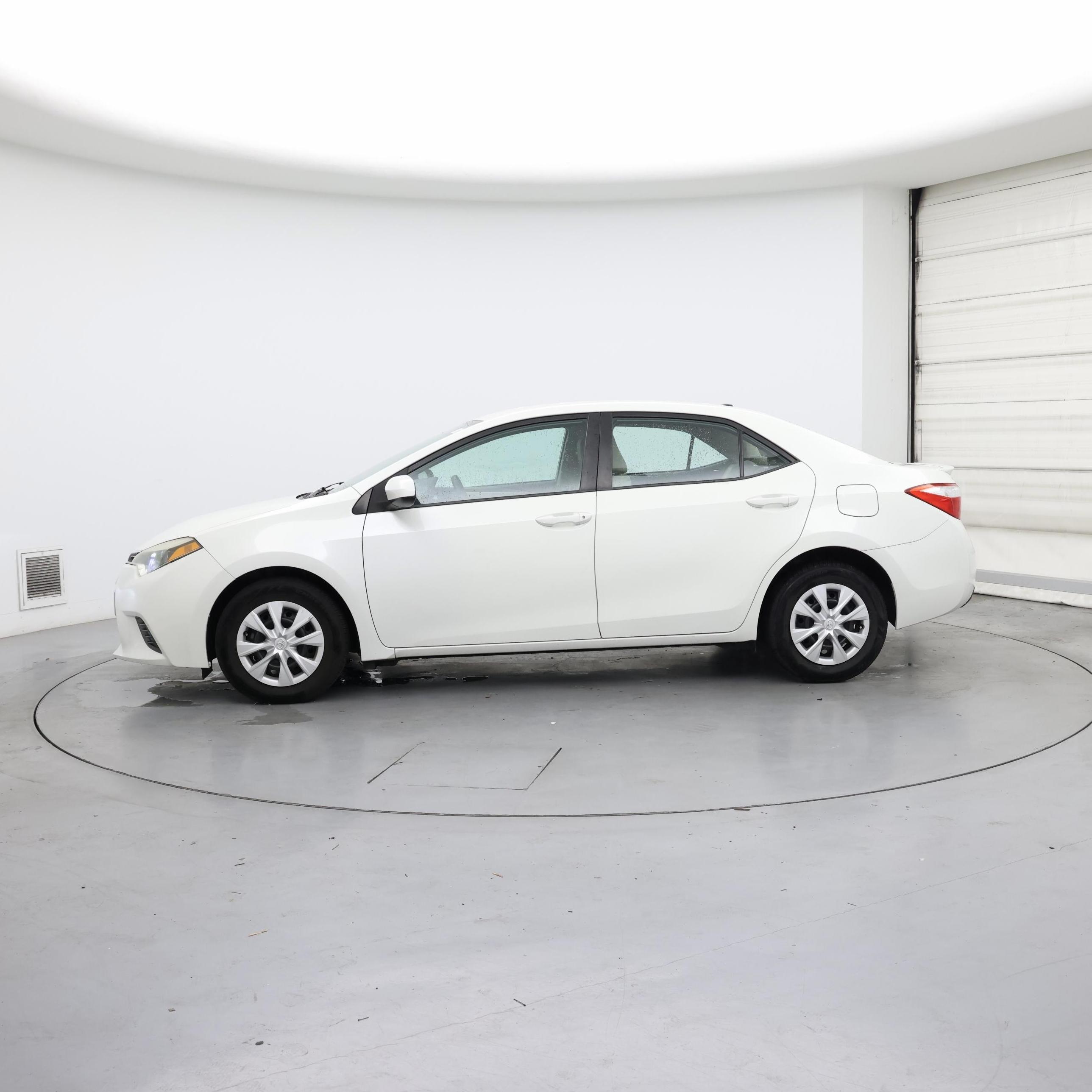 Thumbnail: 2016 Toyota Corolla - 3