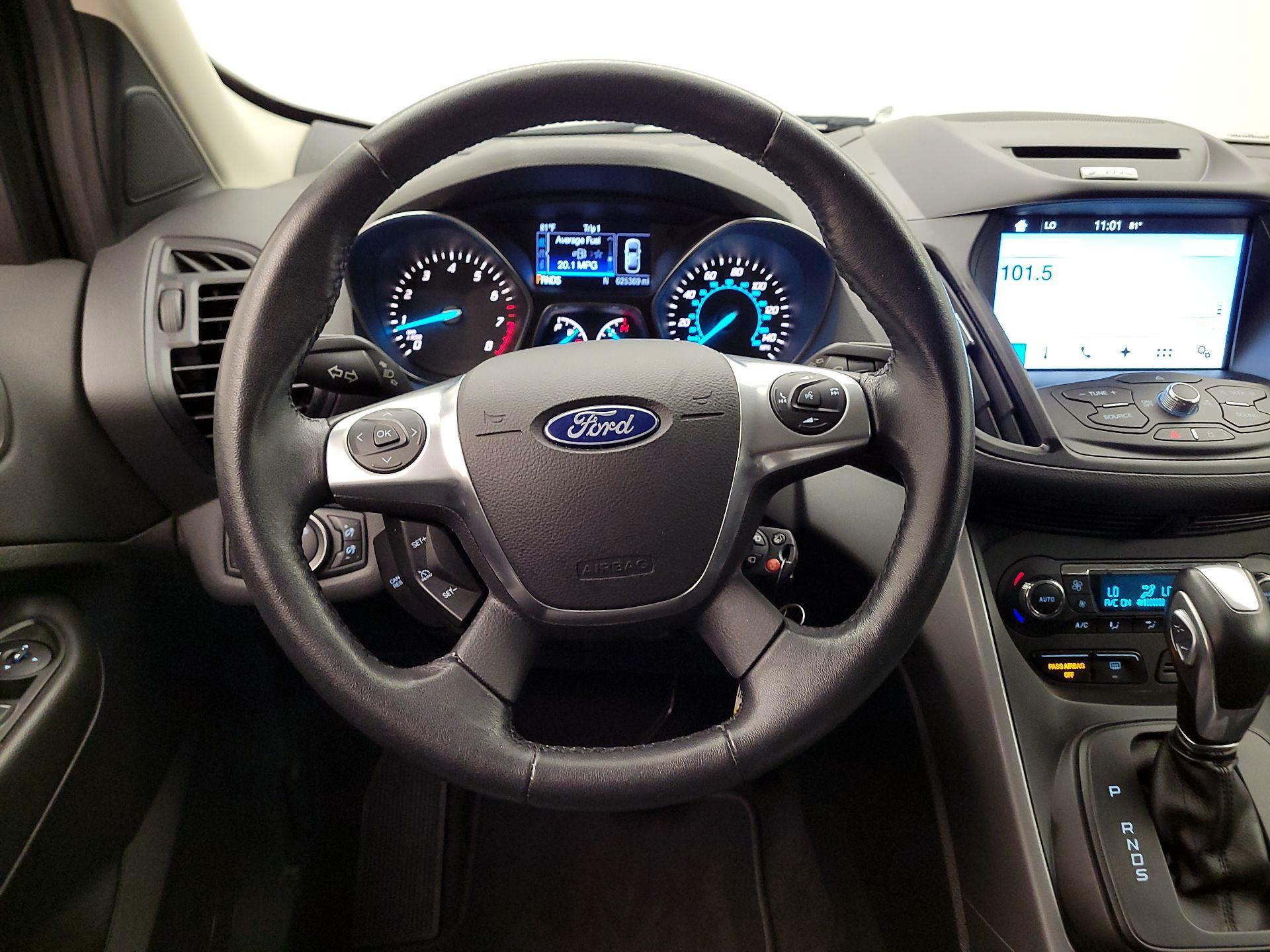 Thumbnail: 2016 Ford Escape - 10