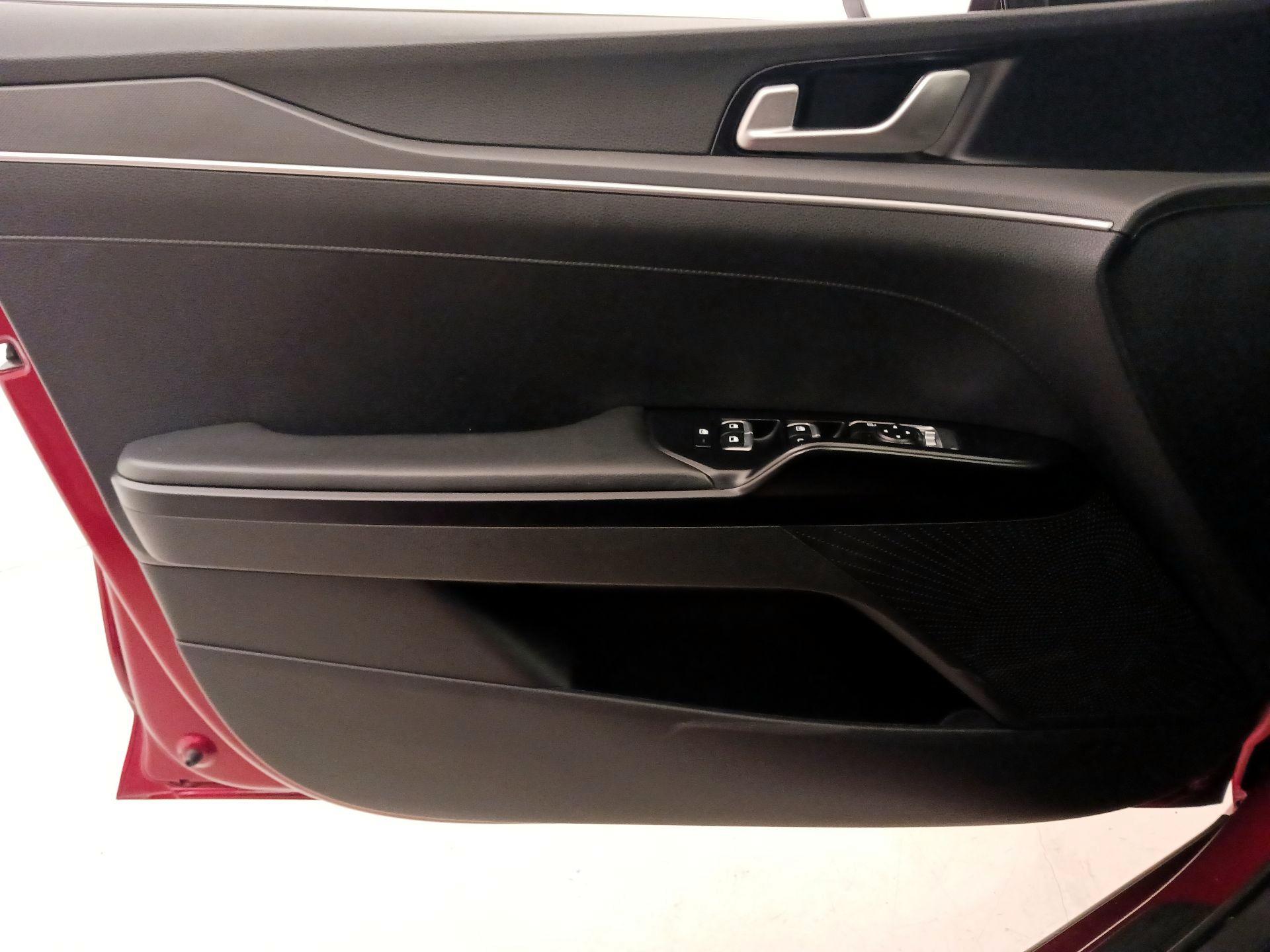 Thumbnail: 2022 Kia K5 - 12