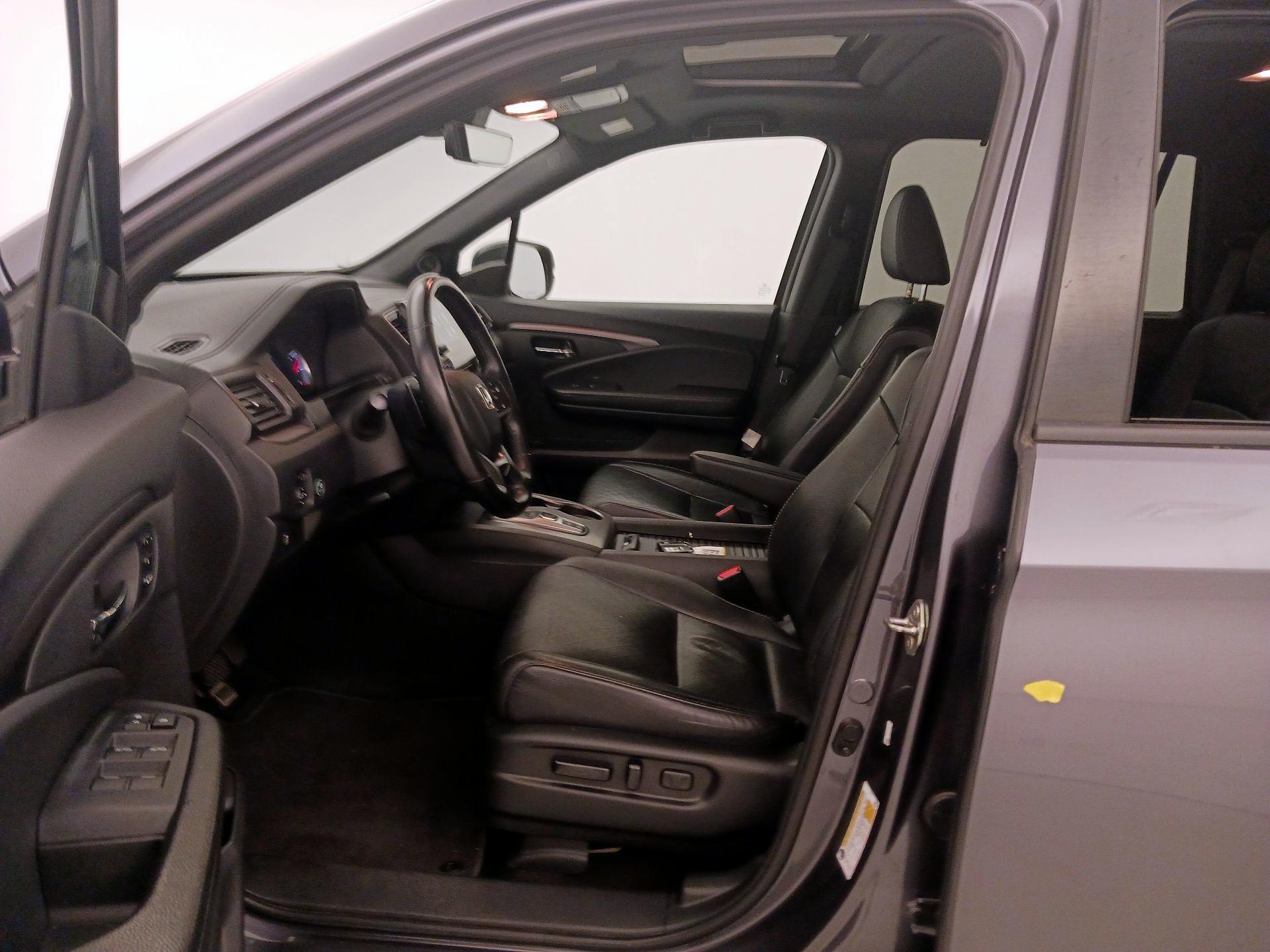 Thumbnail: 2019 Honda Passport - 11