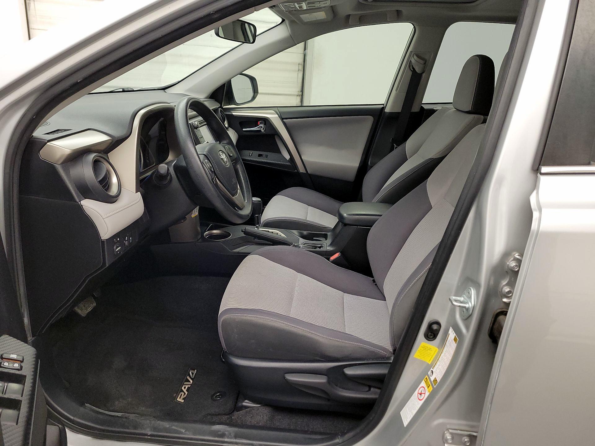 Thumbnail: 2014 Toyota RAV4 - 11