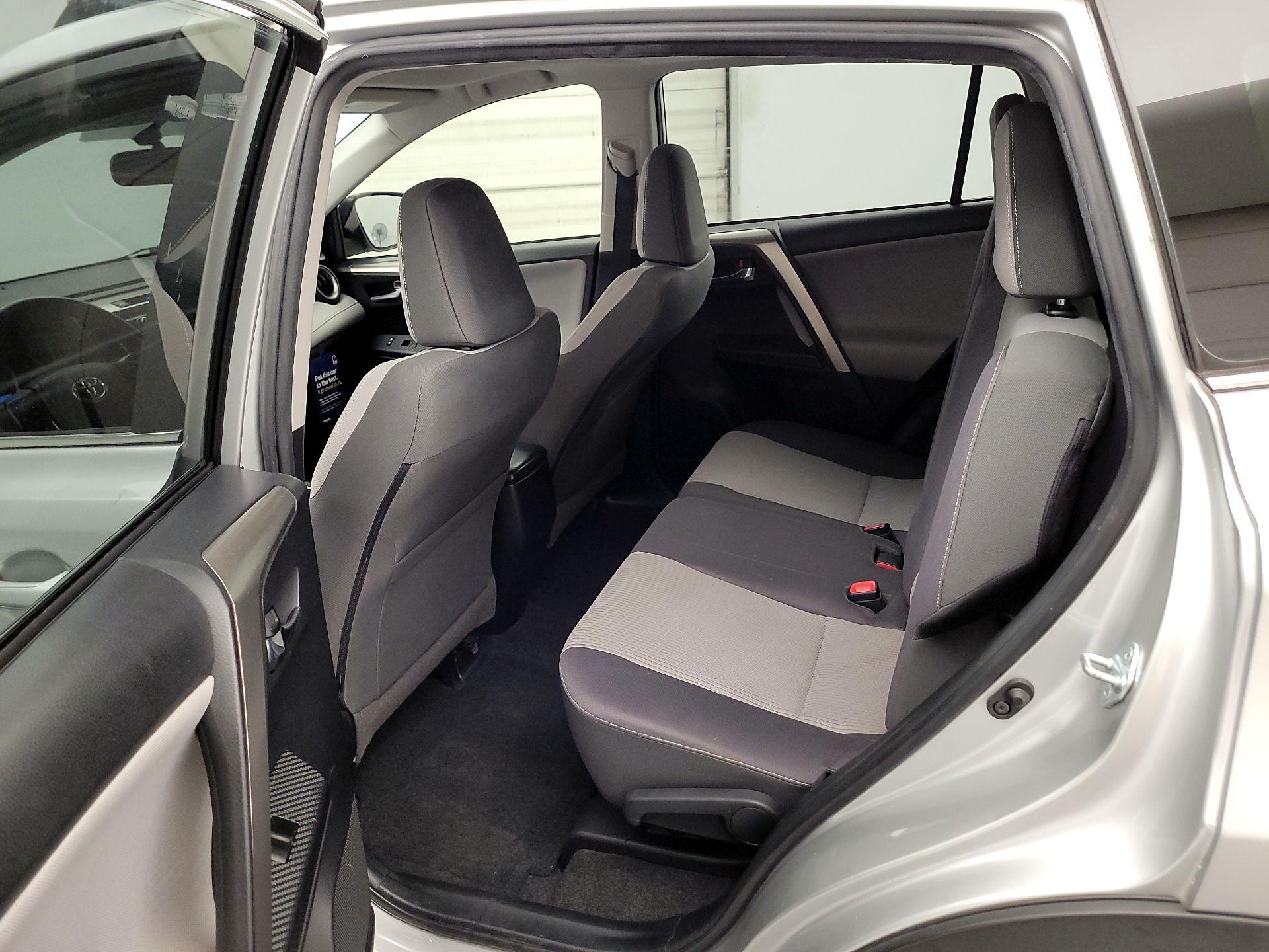 Thumbnail: 2014 Toyota RAV4 - 18