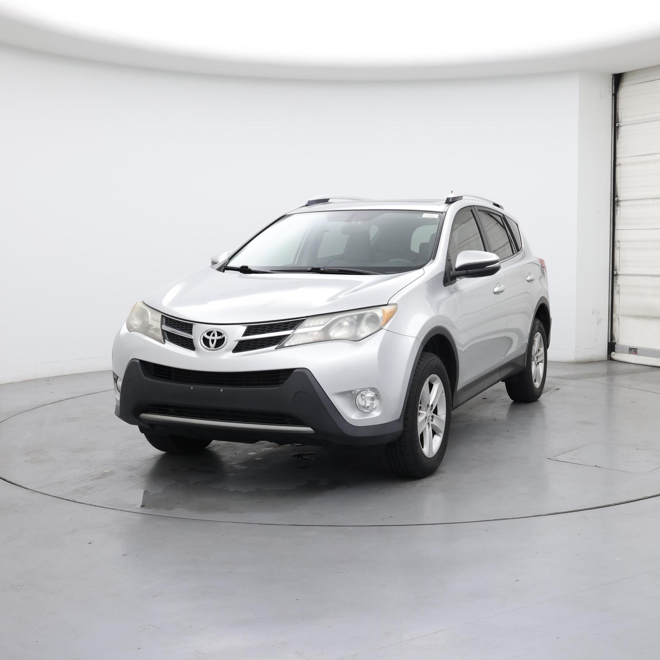 Thumbnail: 2014 Toyota RAV4 - 4