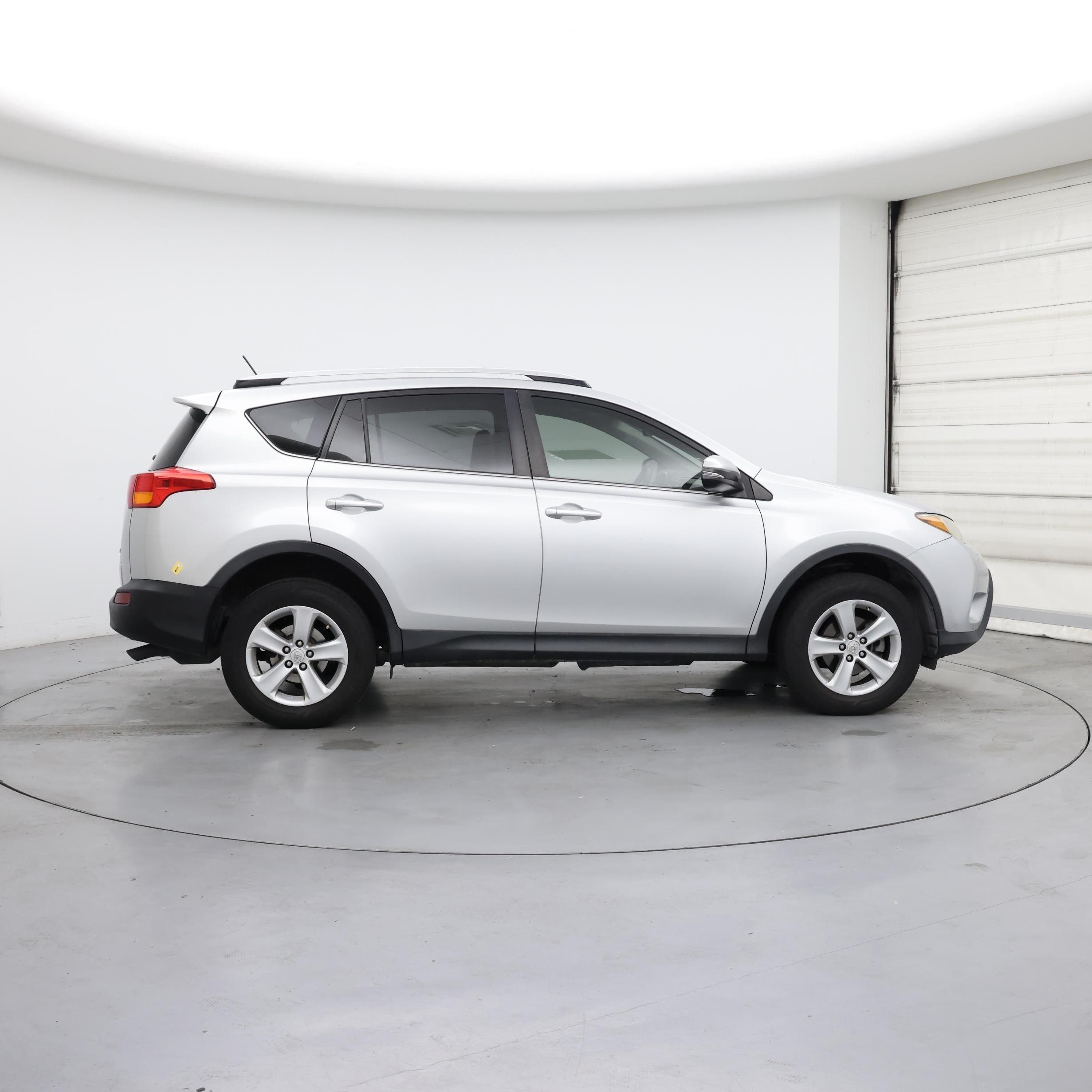 Thumbnail: 2014 Toyota RAV4 - 7