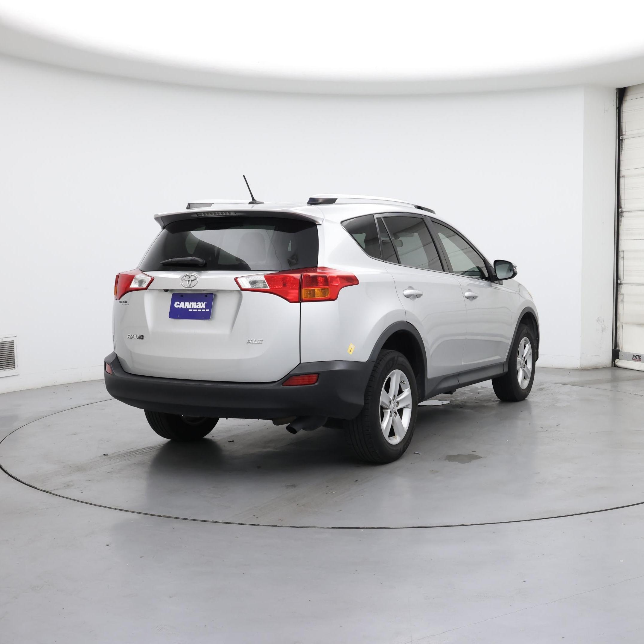Thumbnail: 2014 Toyota RAV4 - 8