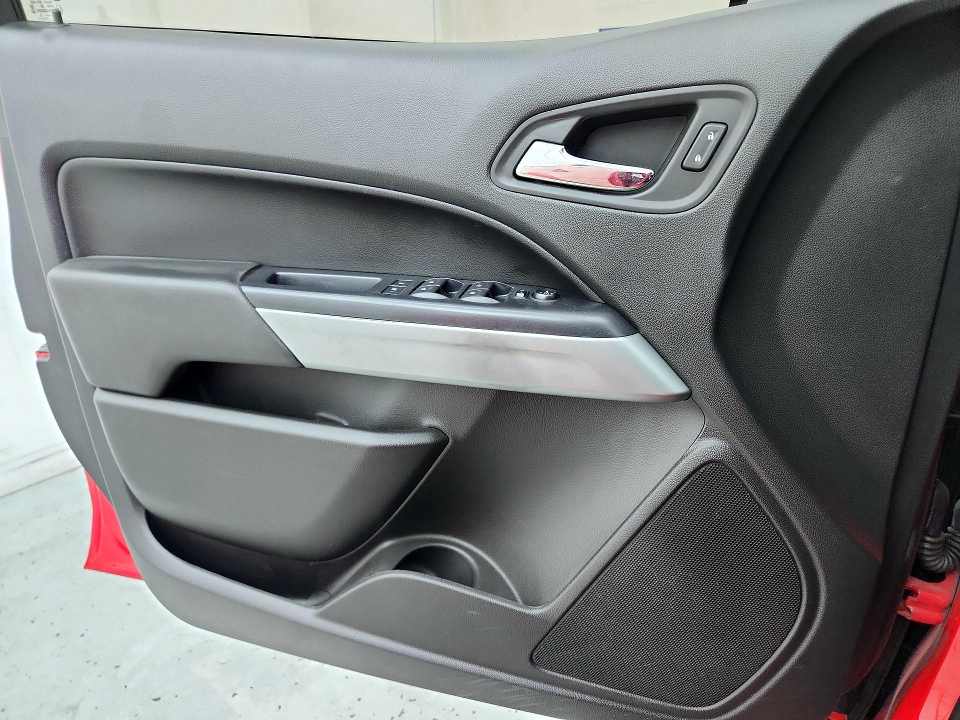 Thumbnail: 2020 Chevrolet Colorado - 12