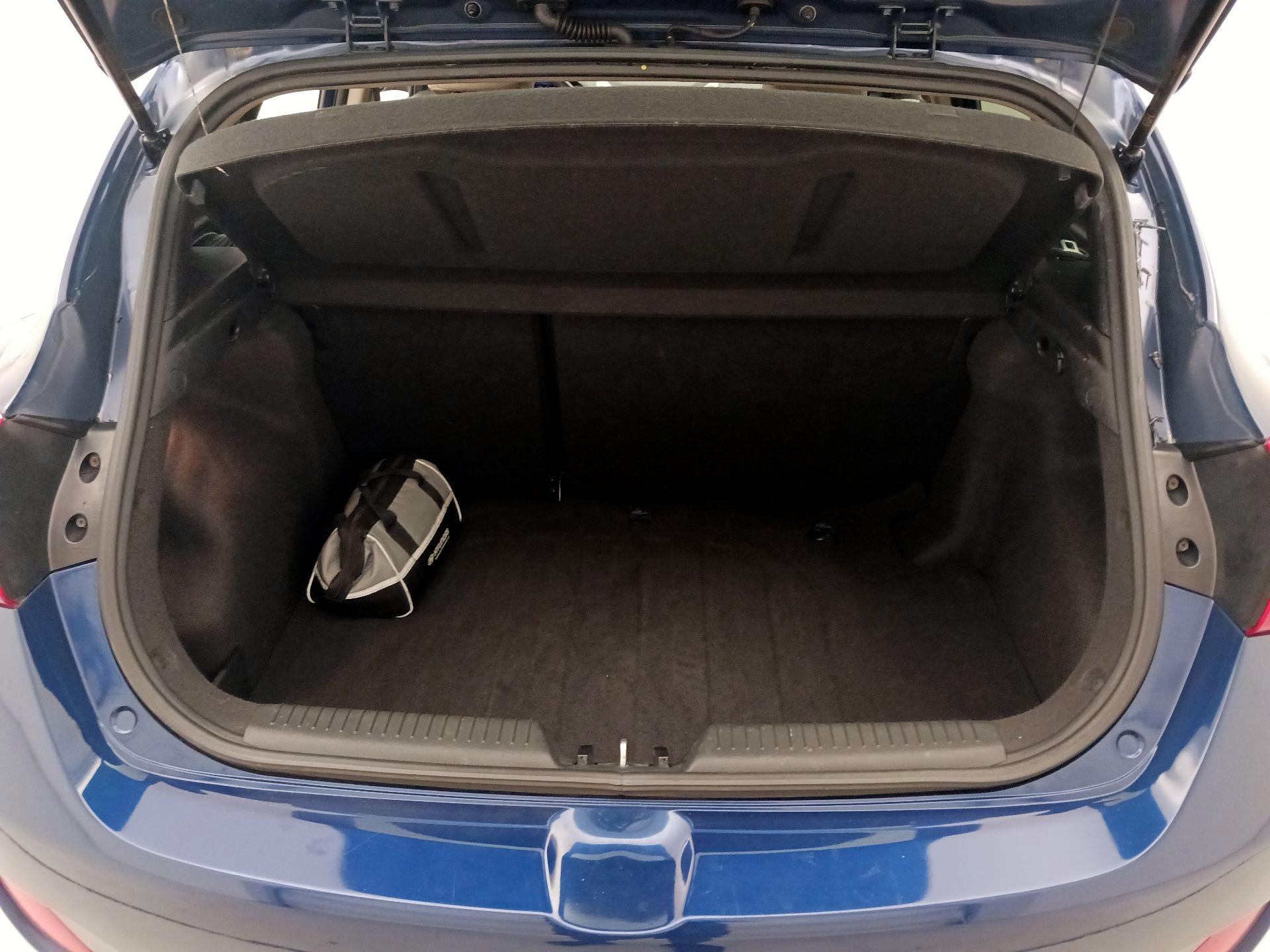 Thumbnail: 2013 Hyundai Elantra - 19