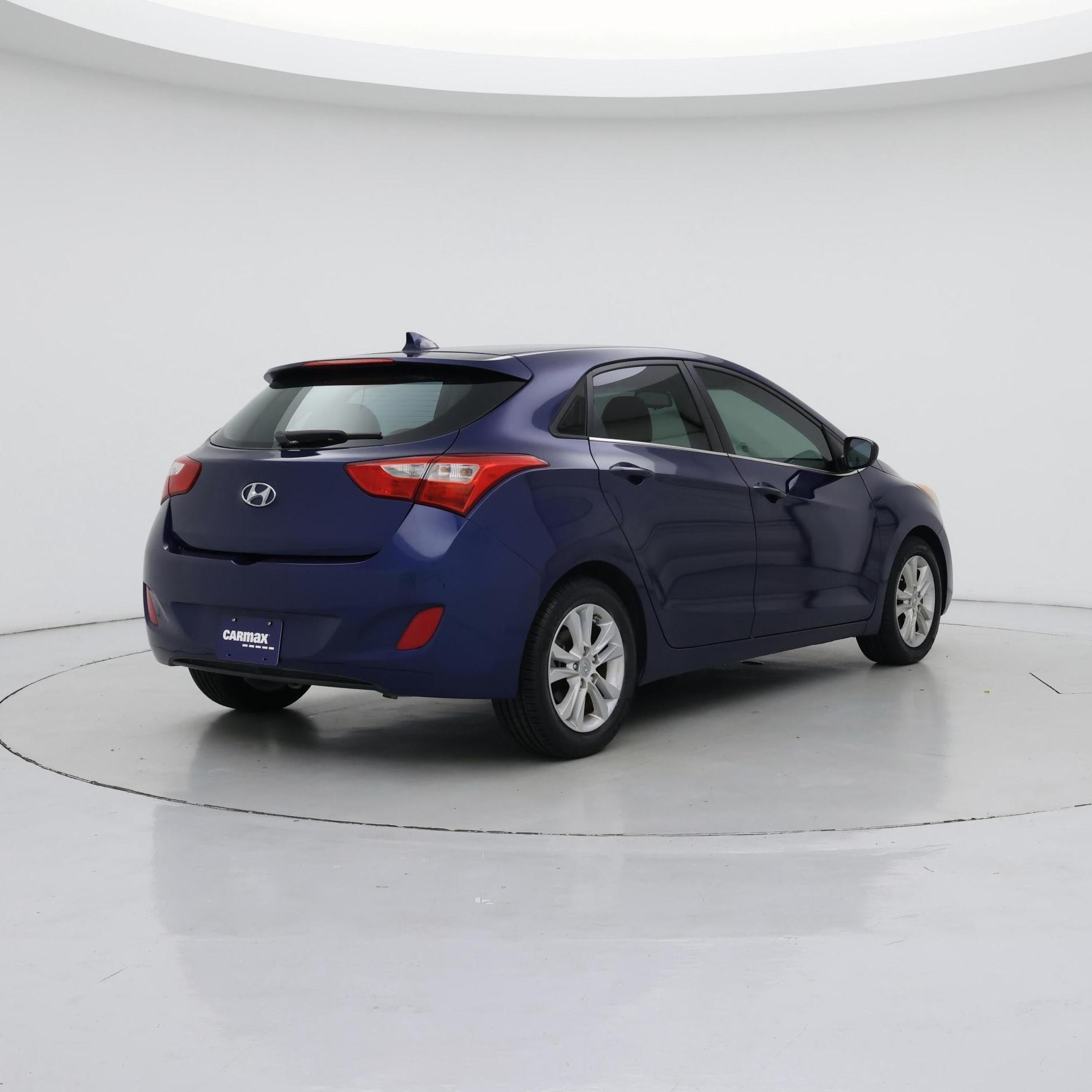 Thumbnail: 2013 Hyundai Elantra - 8