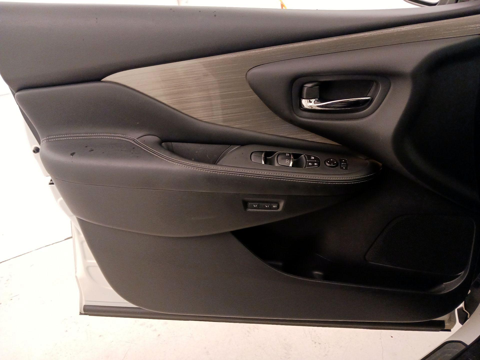 Thumbnail: 2017 Nissan Murano - 12