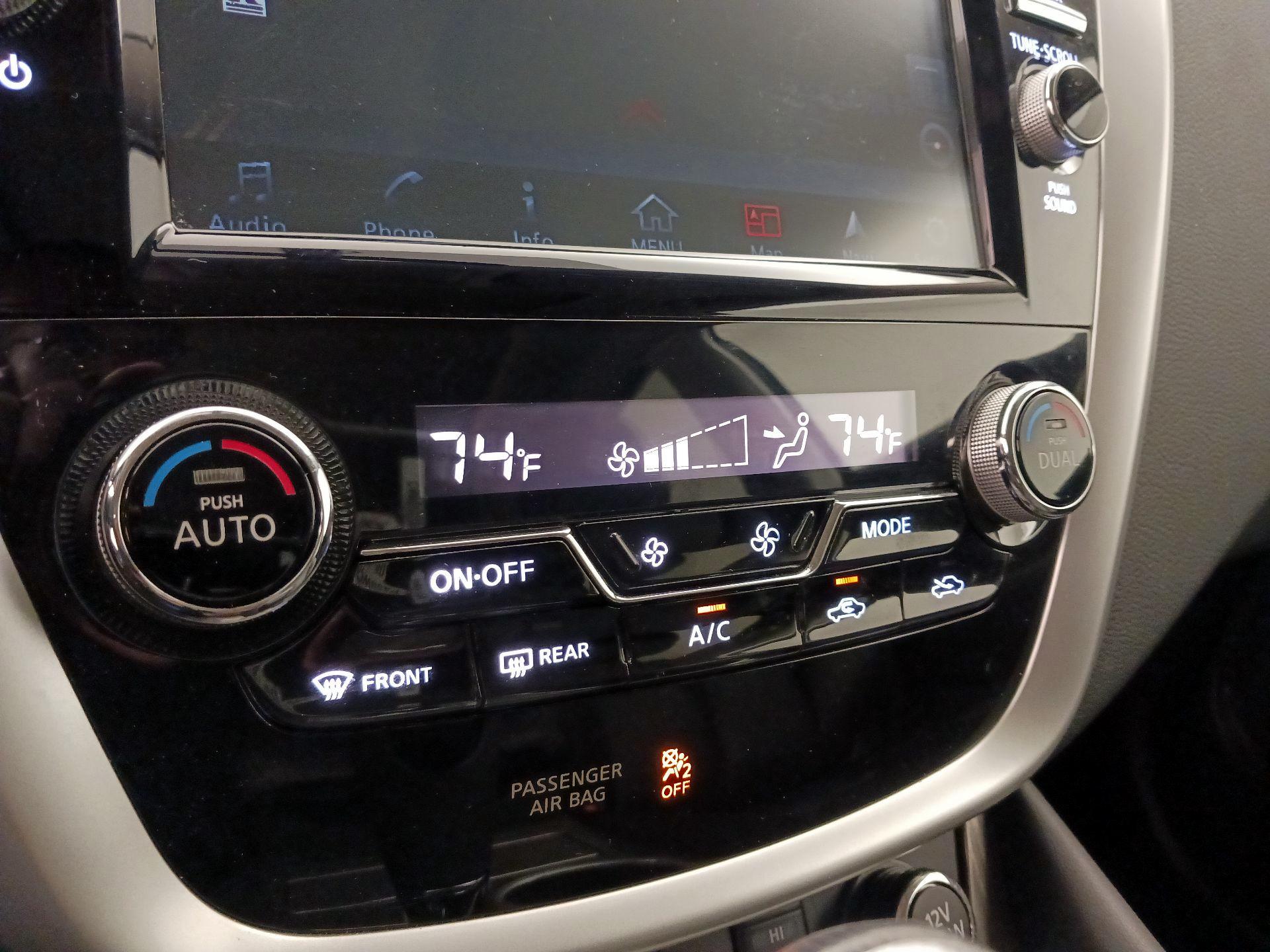 Thumbnail: 2017 Nissan Murano - 17