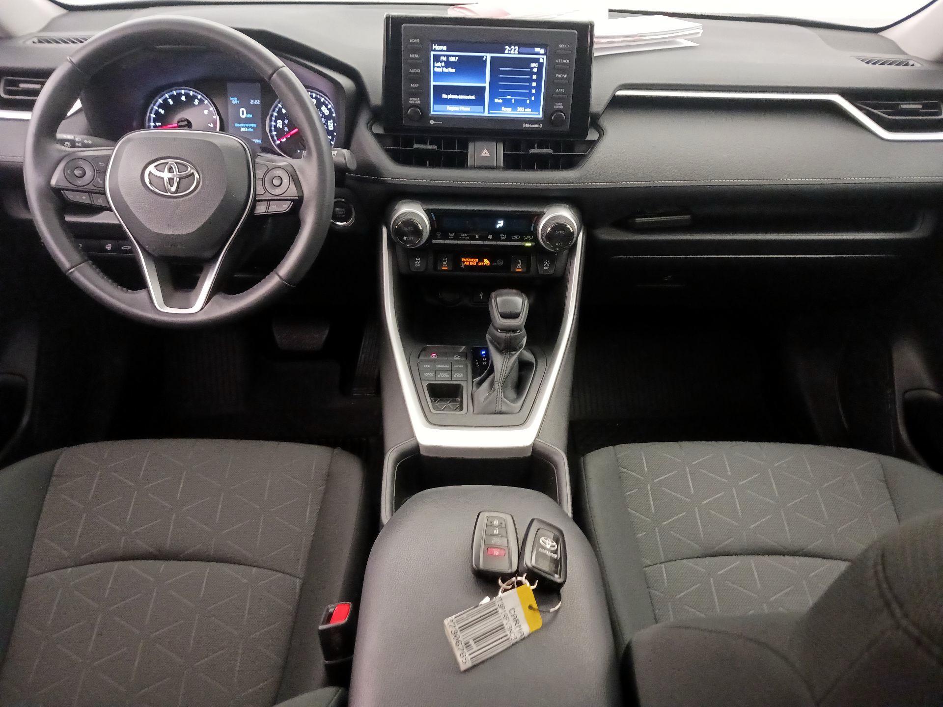 Thumbnail: 2022 Toyota RAV4 - 9