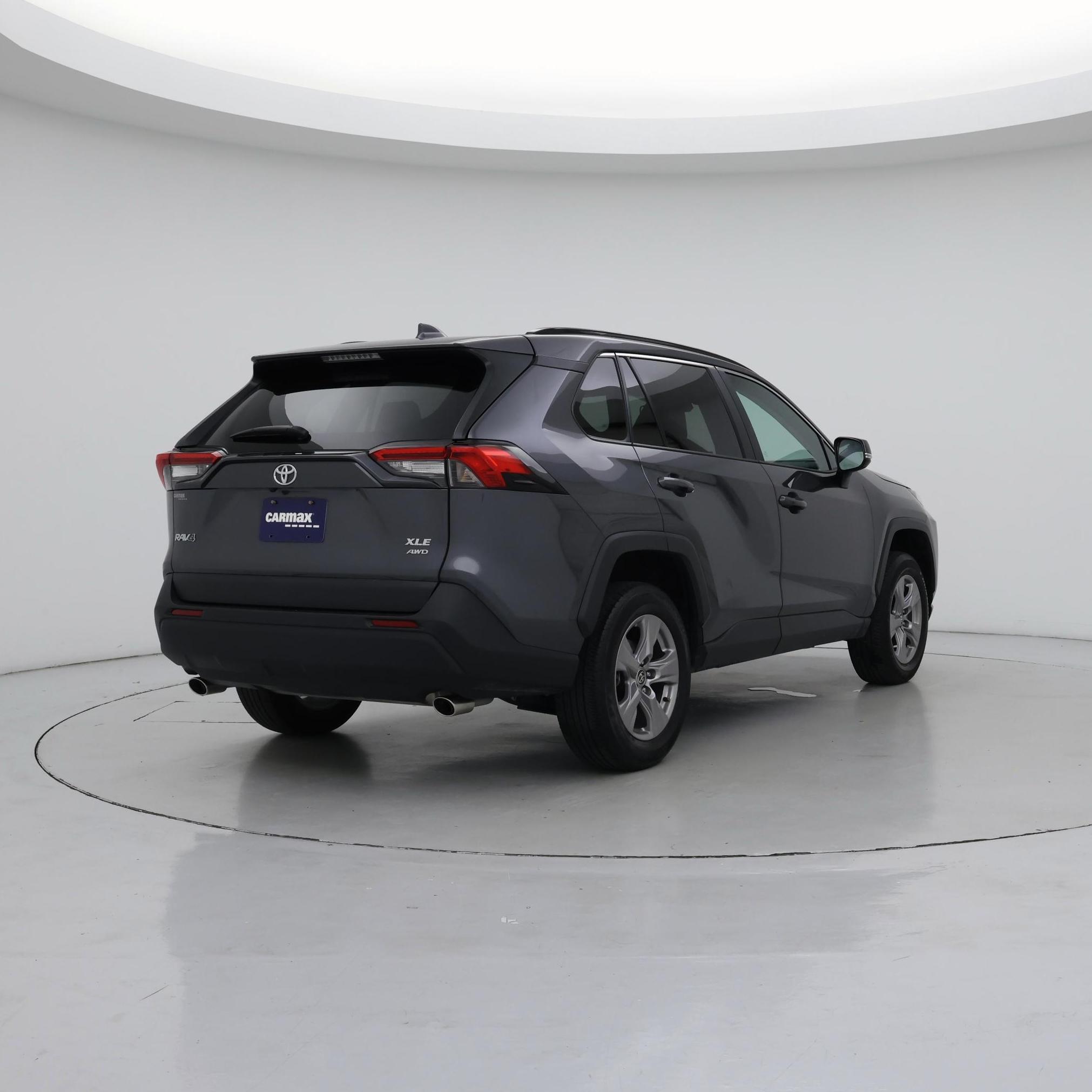 Thumbnail: 2022 Toyota RAV4 - 8