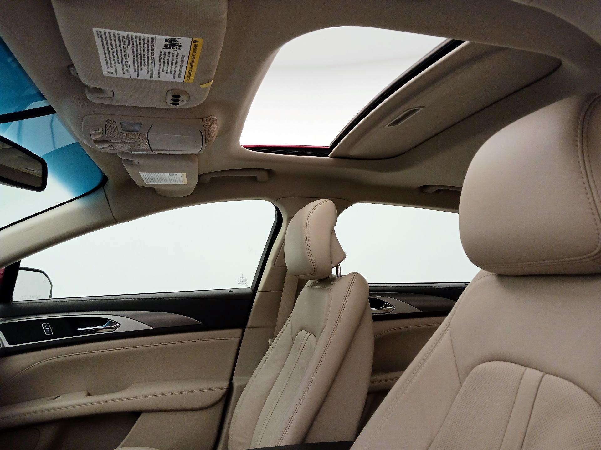 Thumbnail: 2017 Lincoln MKZ - 20