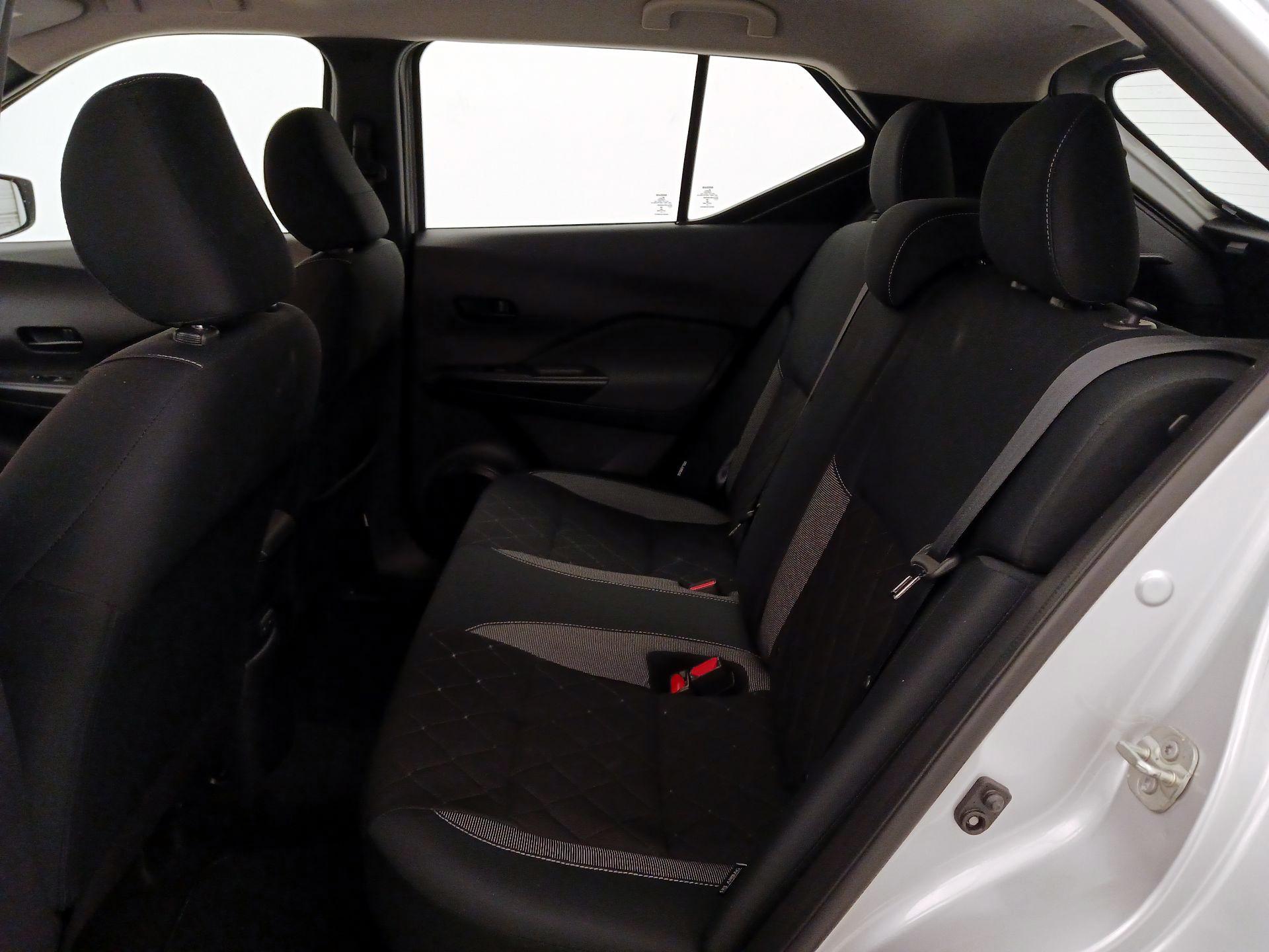 Thumbnail: 2020 Nissan Kicks - 19