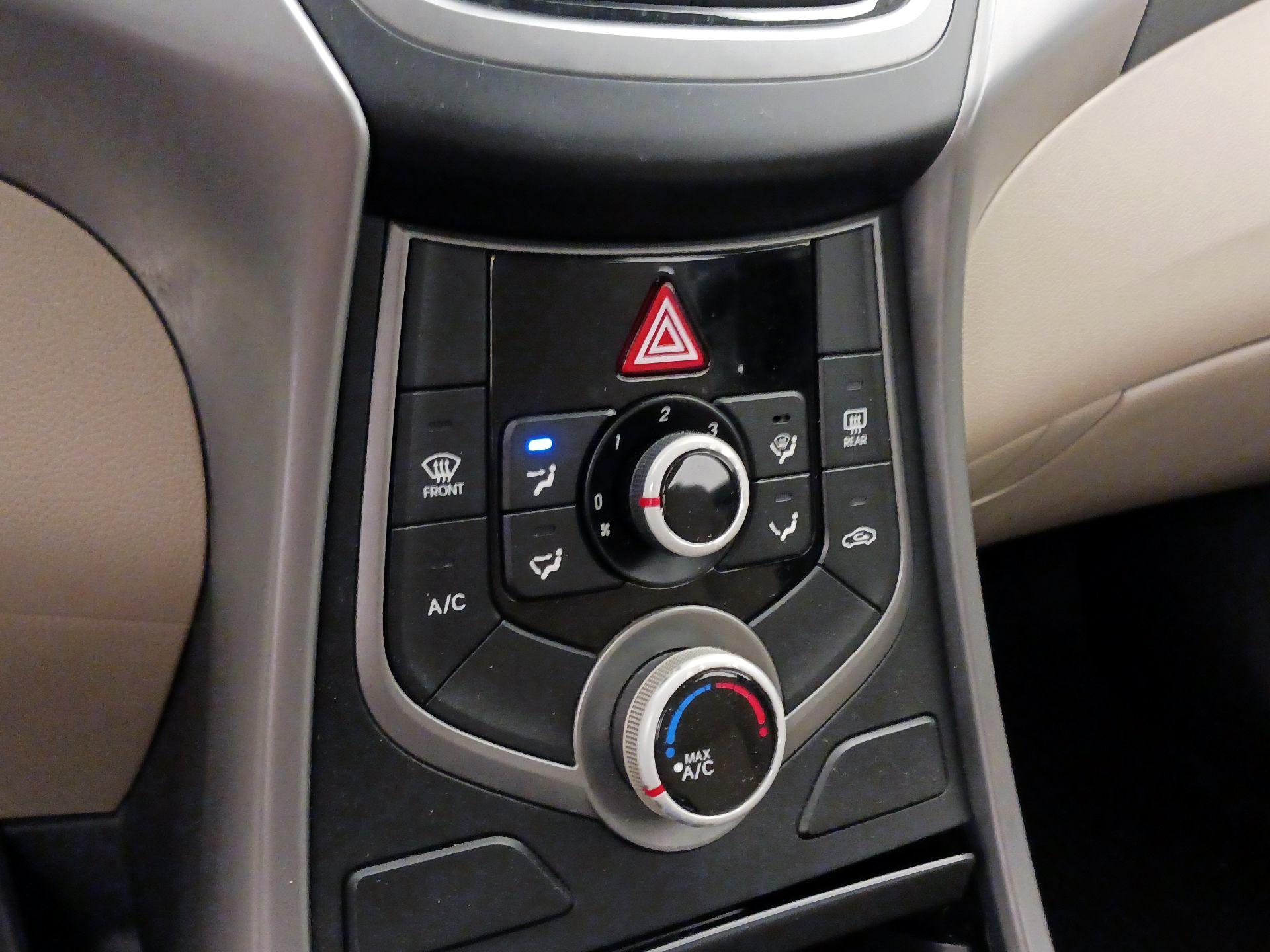 Thumbnail: 2016 Hyundai Elantra - 15