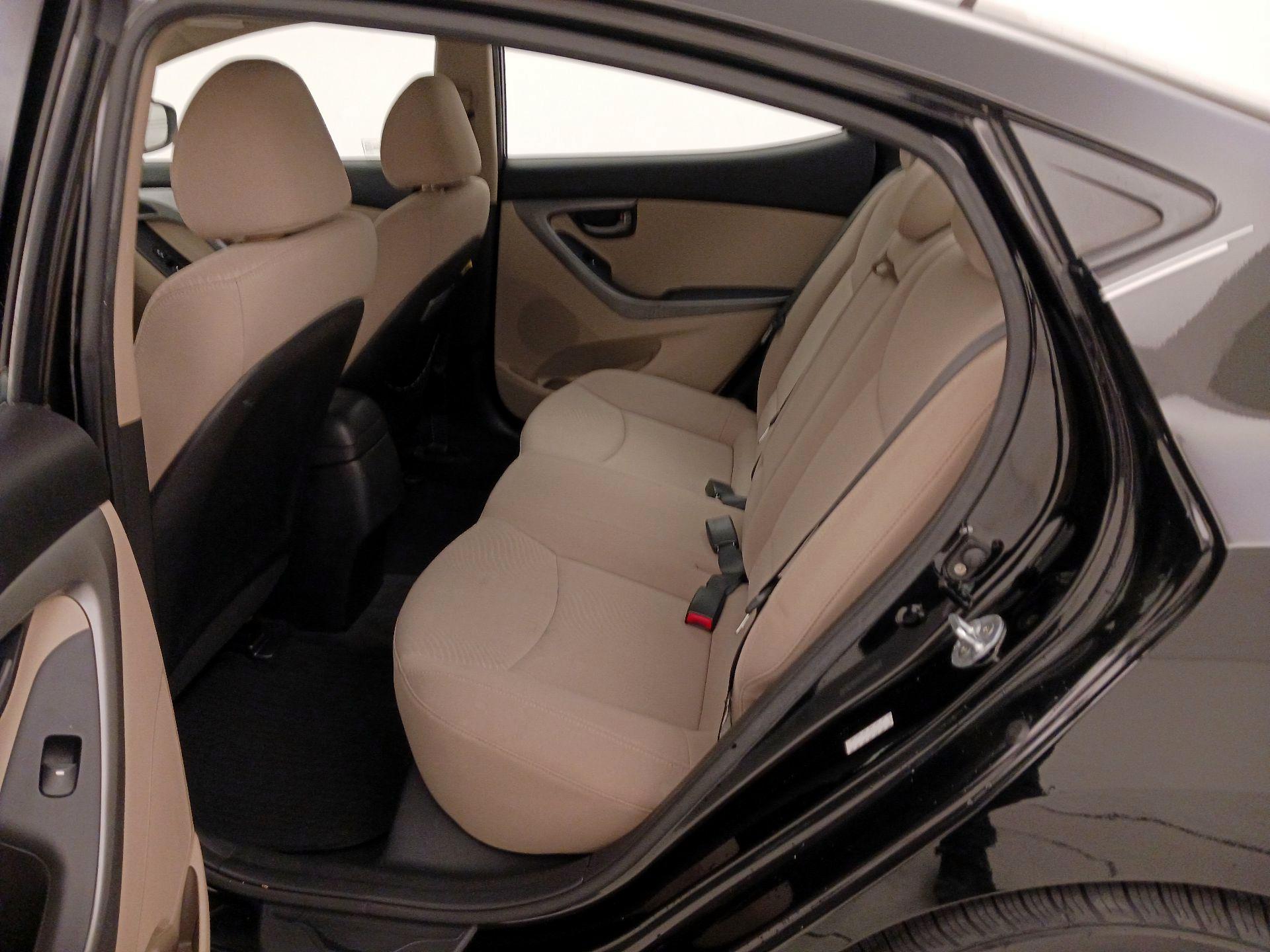 Thumbnail: 2016 Hyundai Elantra - 18