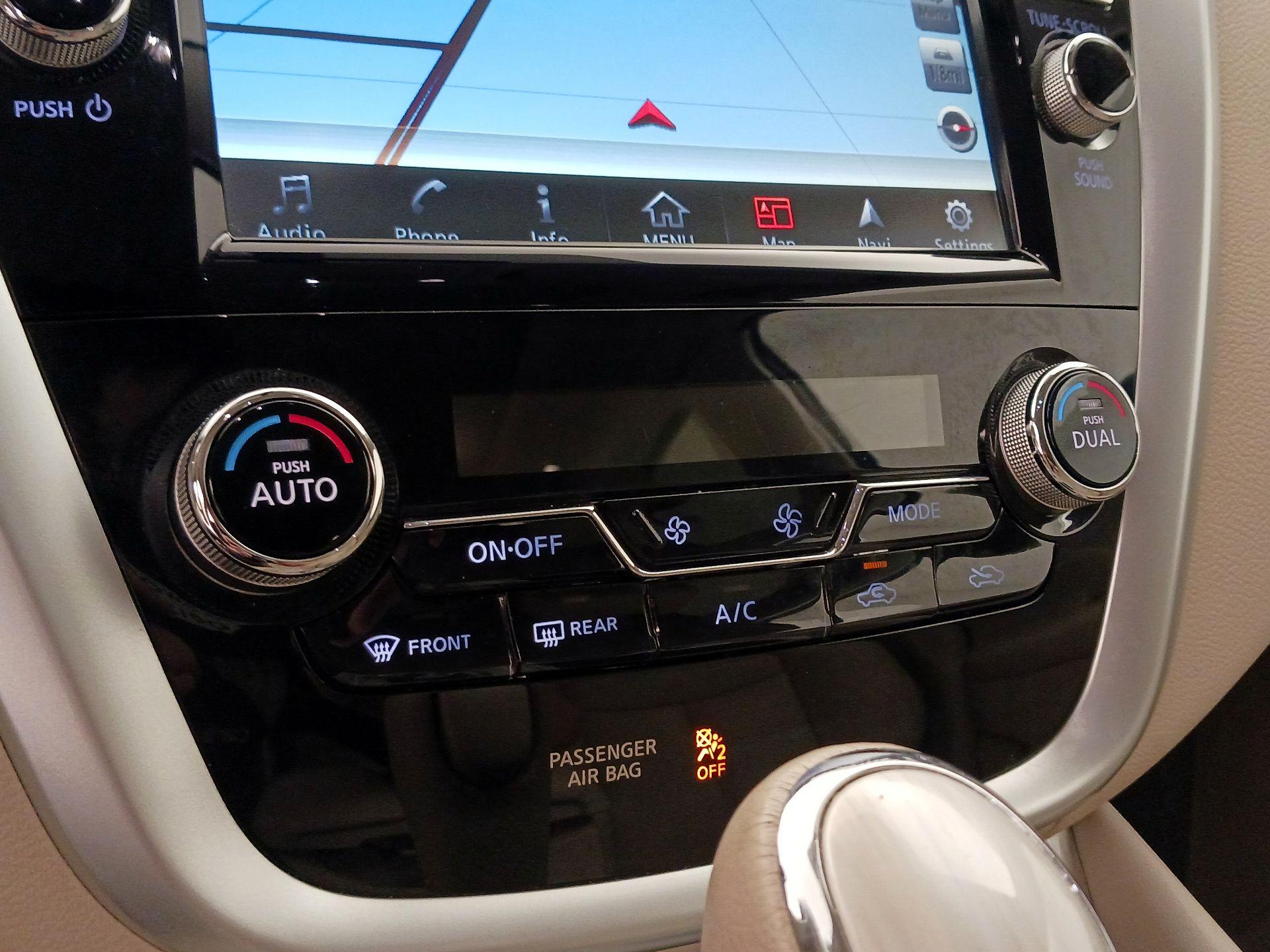 Thumbnail: 2018 Nissan Murano - 17