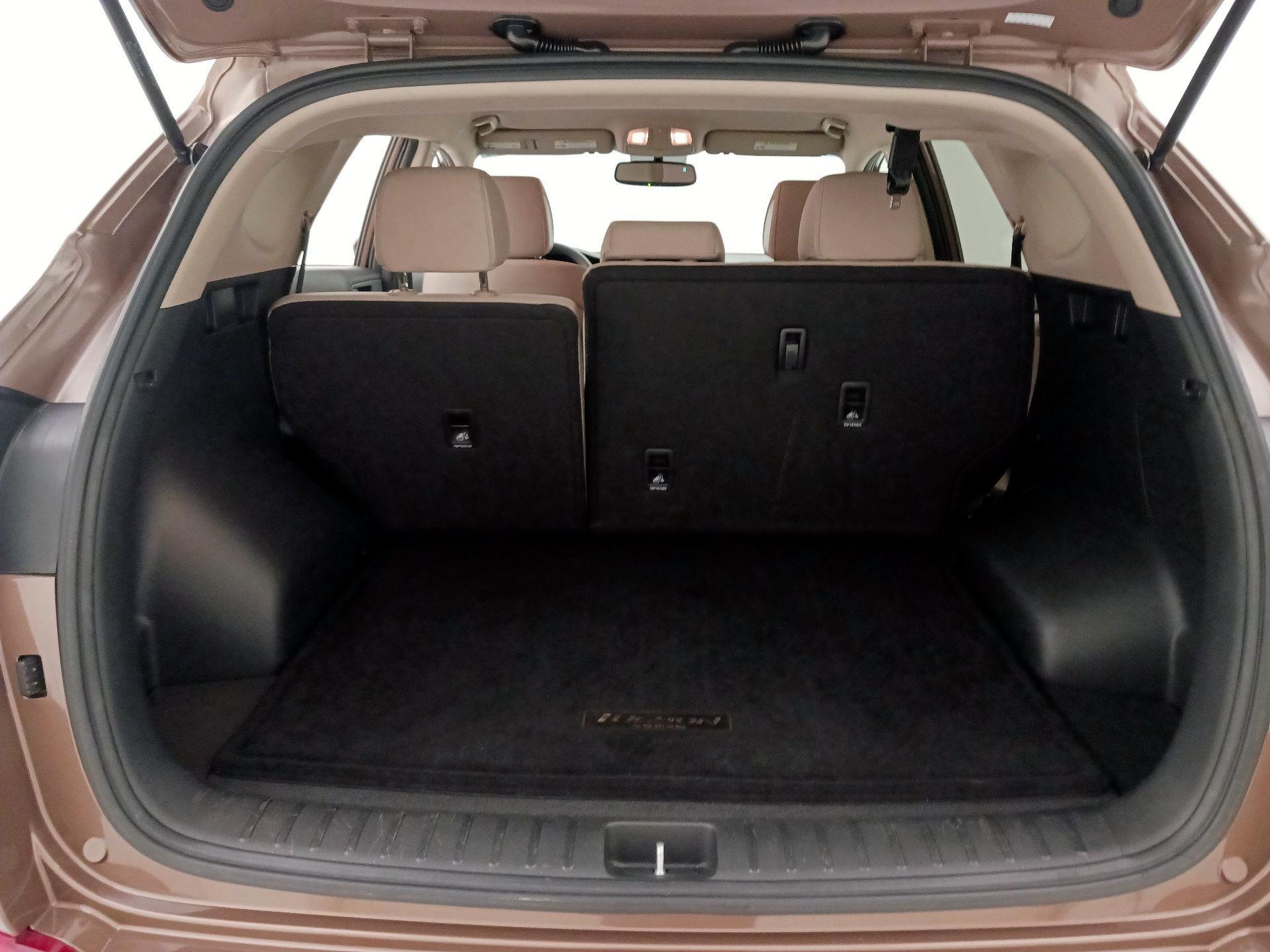 Thumbnail: 2016 Hyundai Tucson - 20
