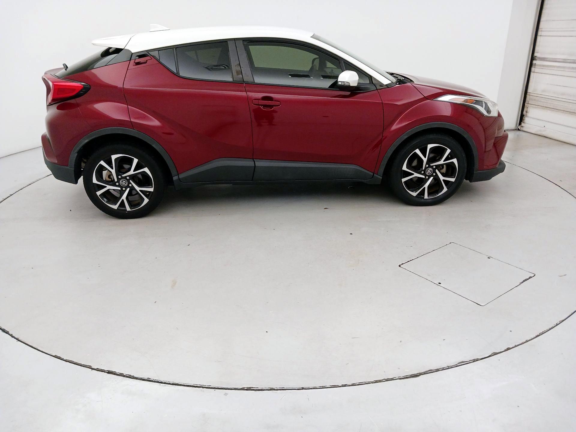 Thumbnail: 2018 Toyota C-HR - 4
