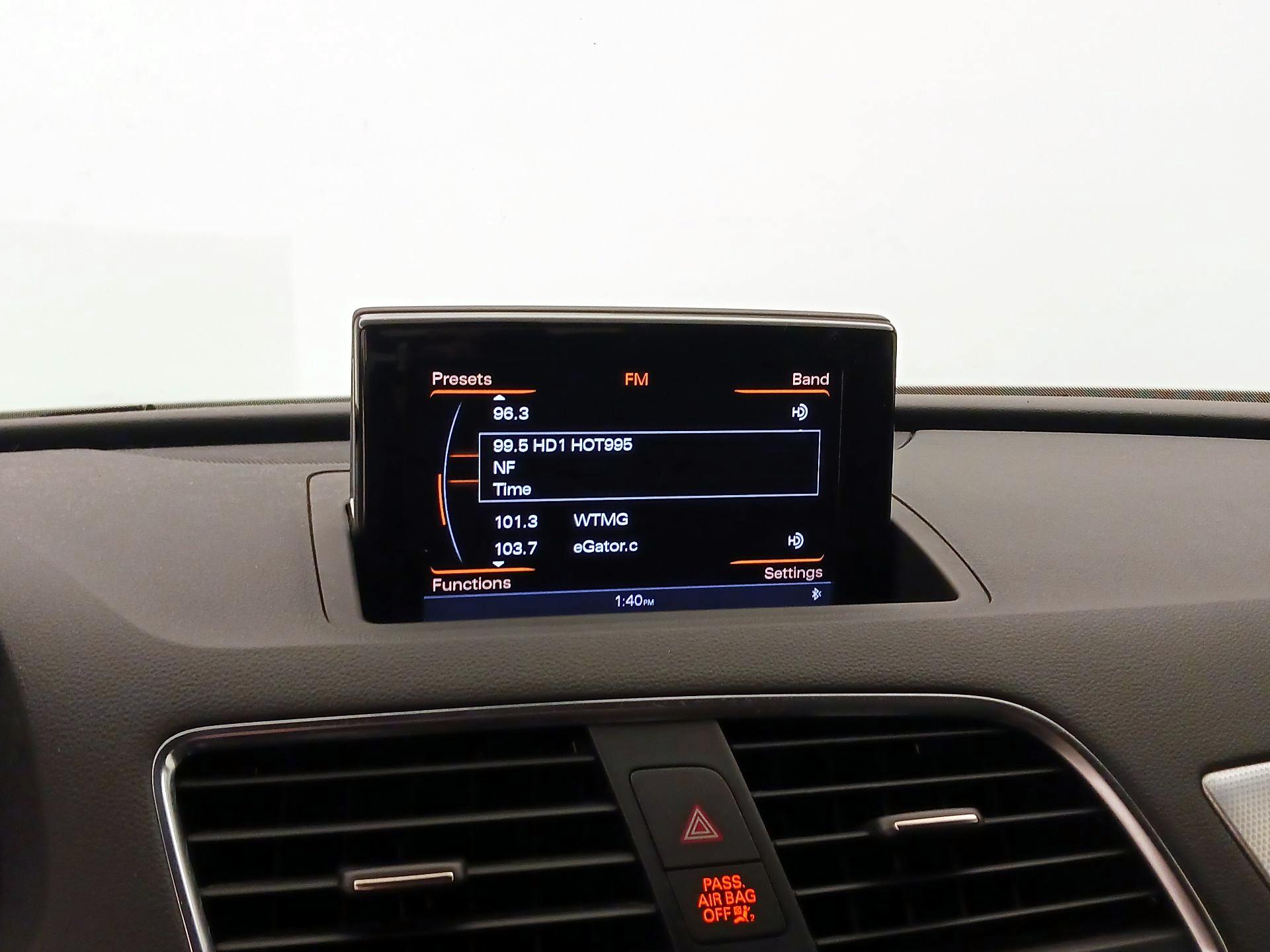 Thumbnail: 2015 Audi Q3 - 16