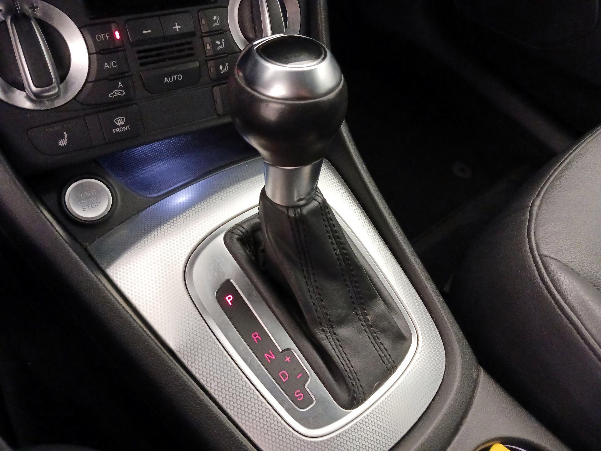 Thumbnail: 2015 Audi Q3 - 18