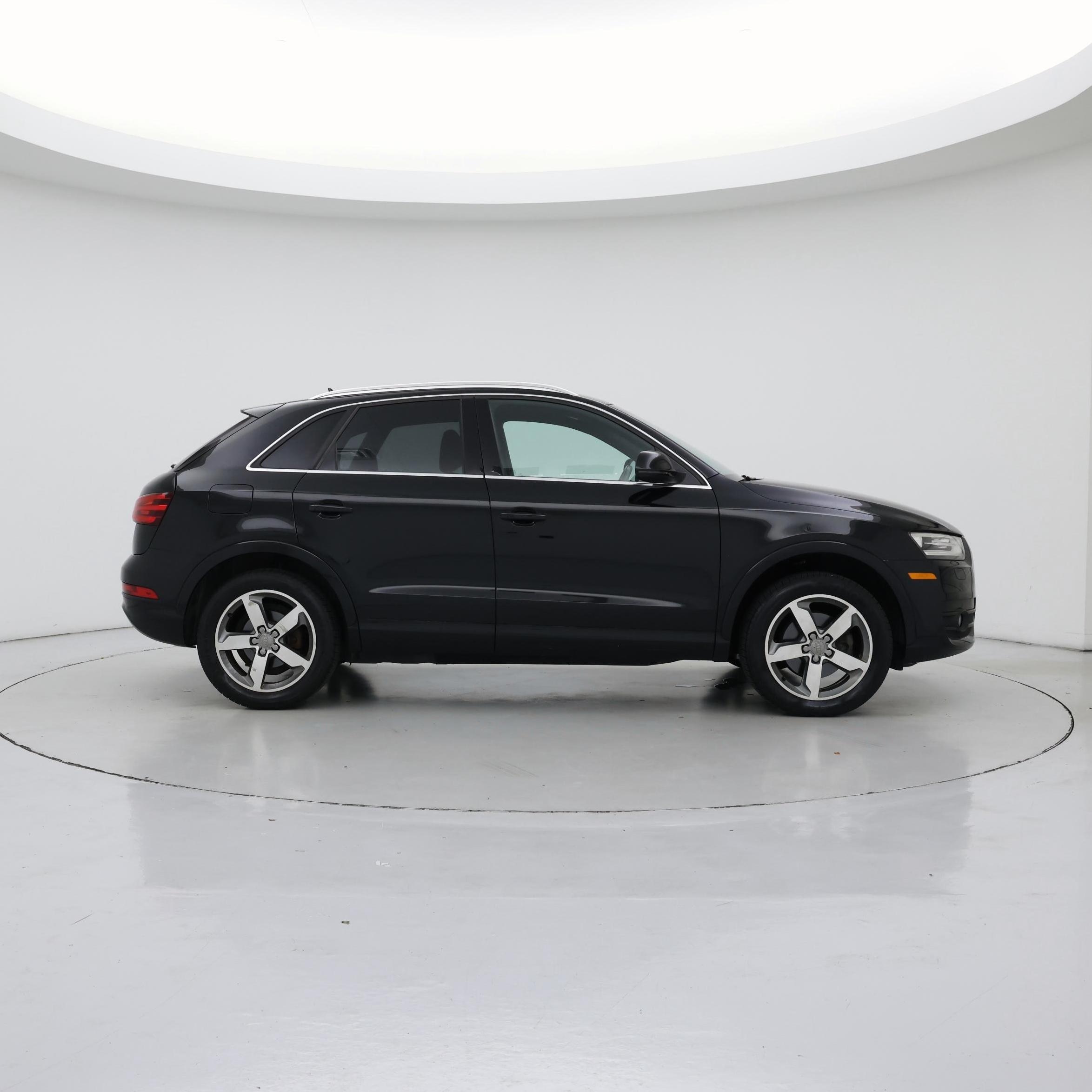 Thumbnail: 2015 Audi Q3 - 7