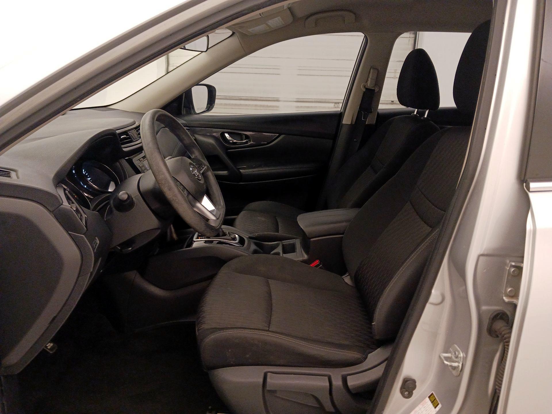 Thumbnail: 2018 Nissan Rogue - 9