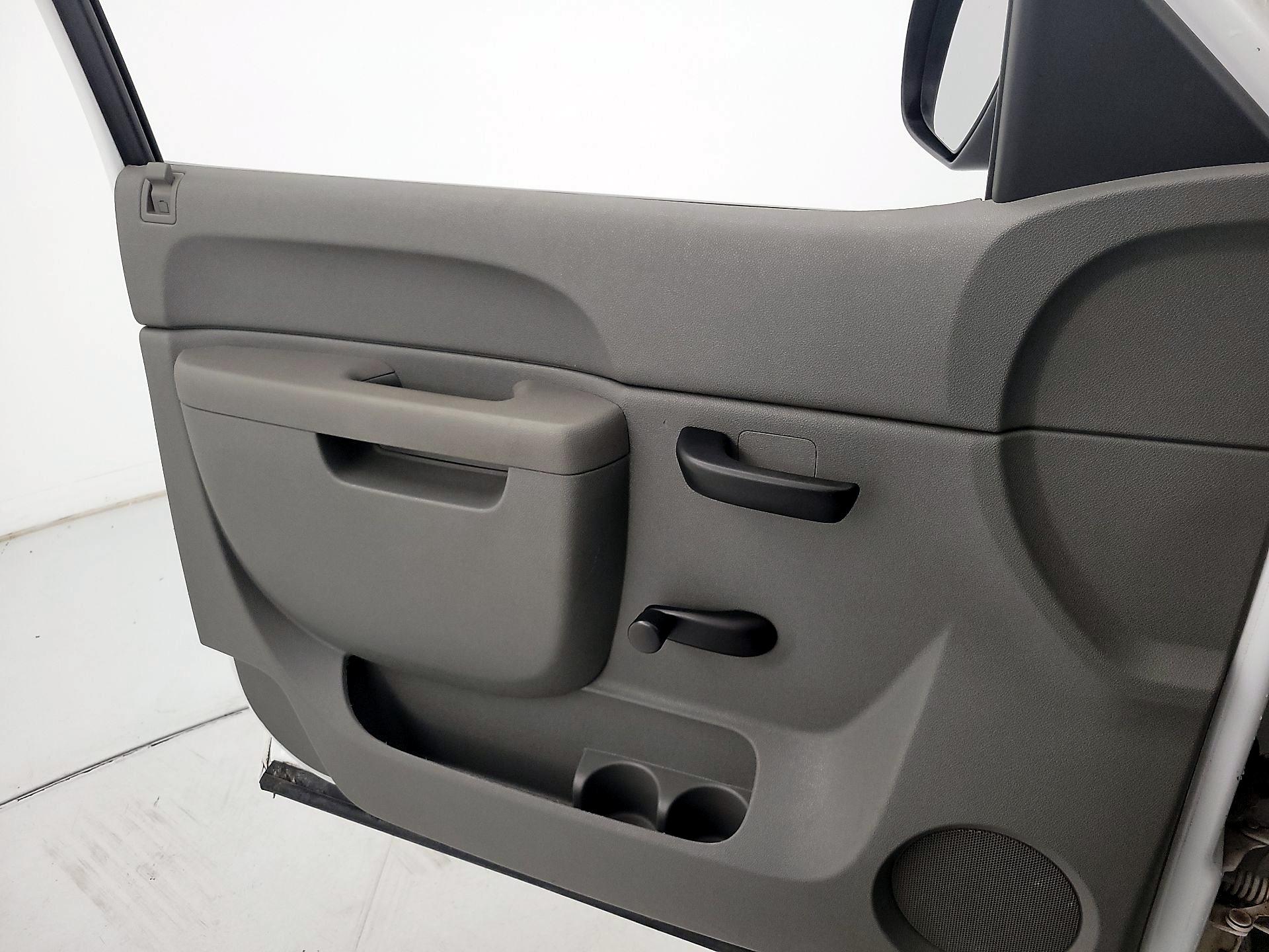 Thumbnail: 2013 GMC Sierra 1500 - 12