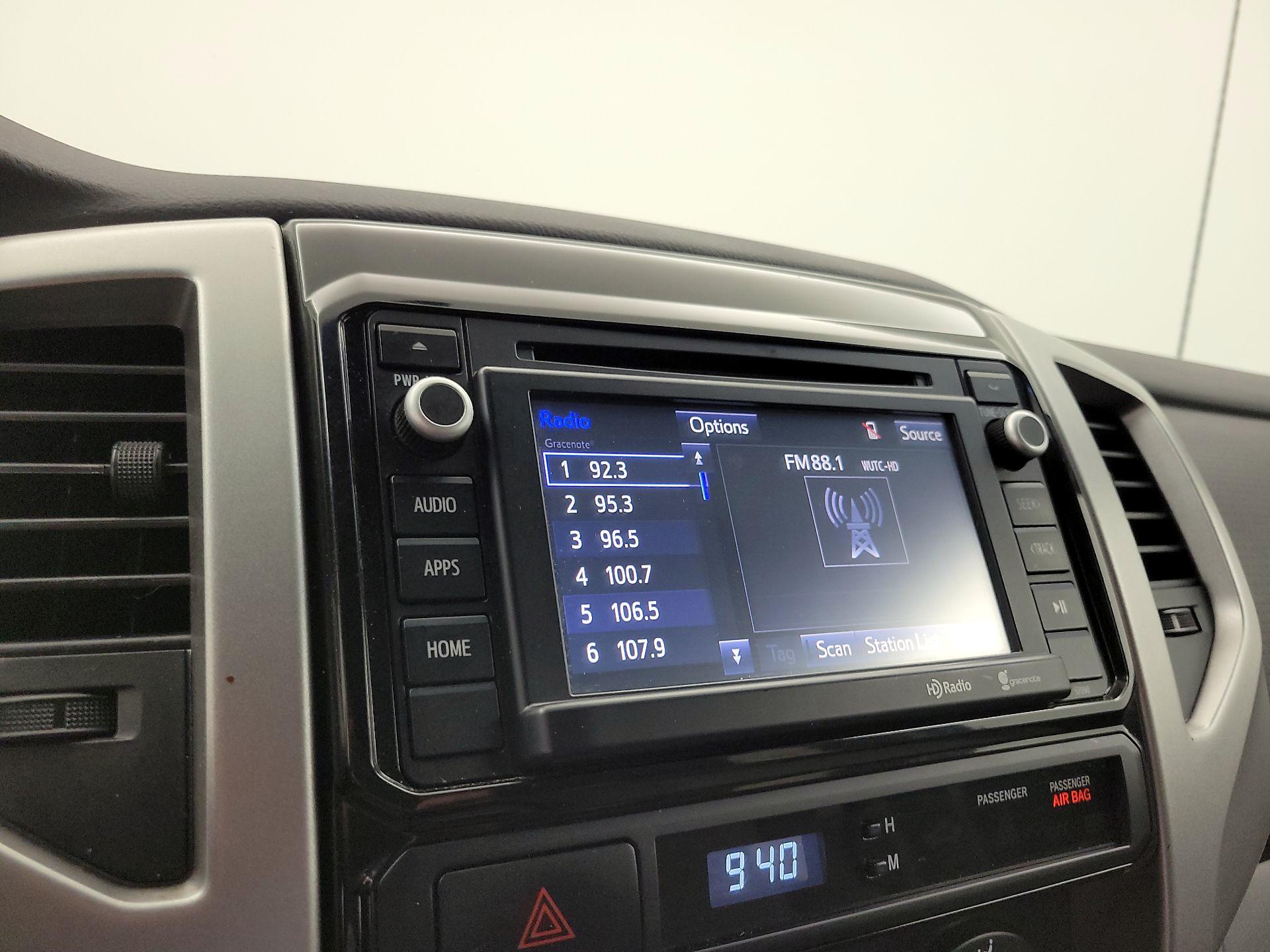 Thumbnail: 2014 Toyota Tacoma - 15