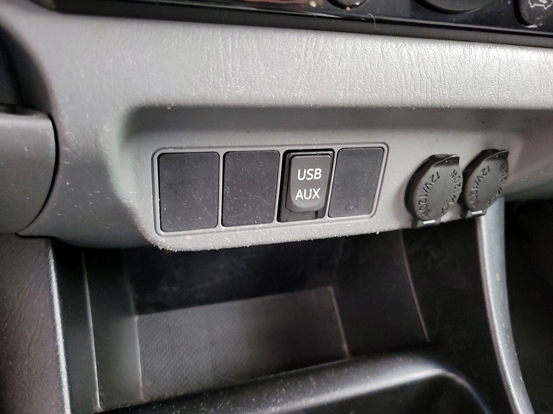 Thumbnail: 2014 Toyota Tacoma - 18