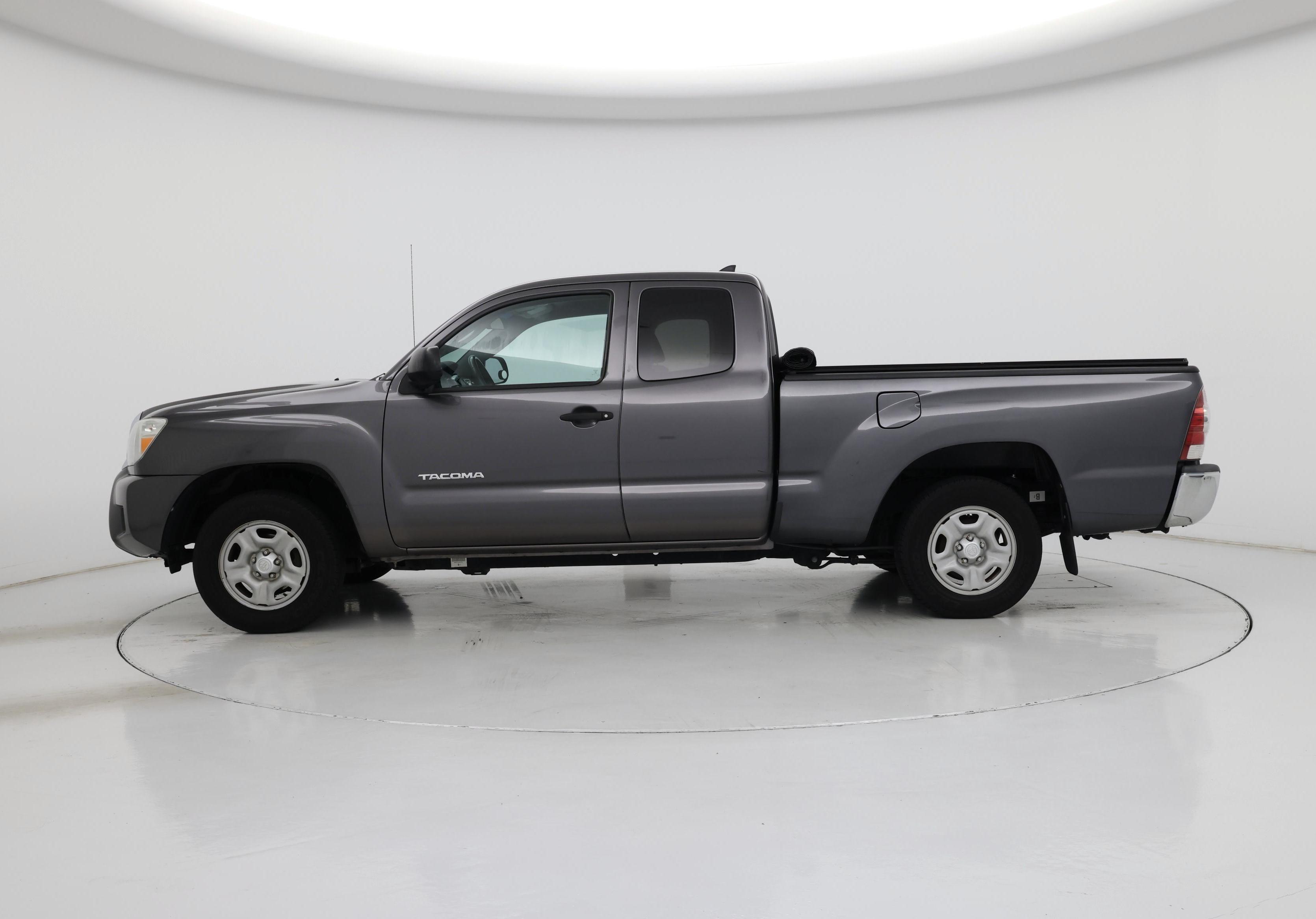 Thumbnail: 2014 Toyota Tacoma - 3