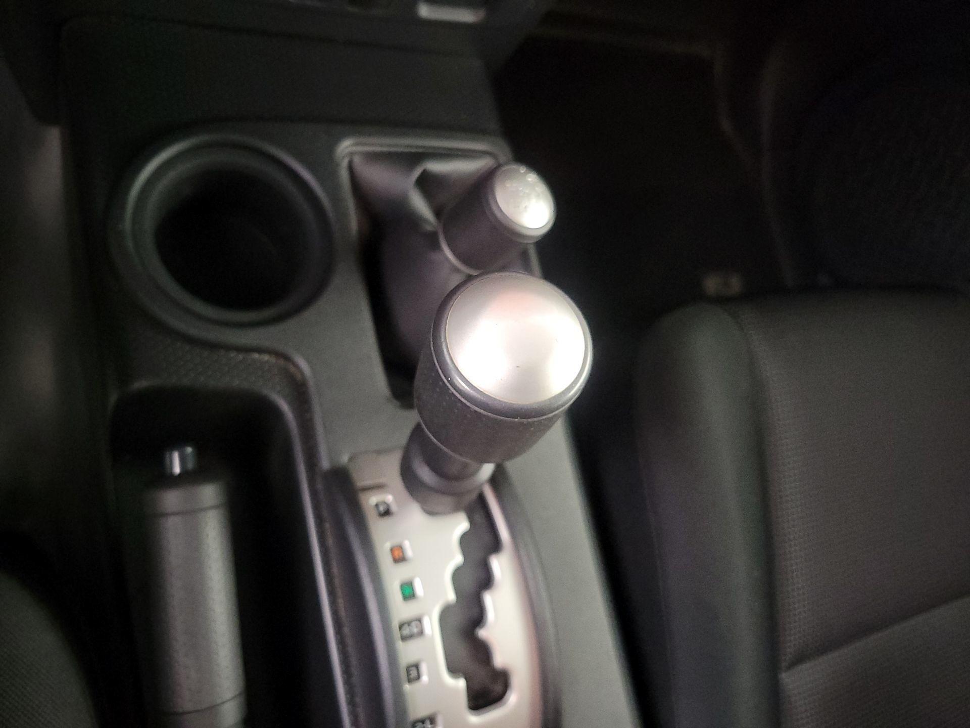 Thumbnail: 2014 Toyota FJ Cruiser - 15