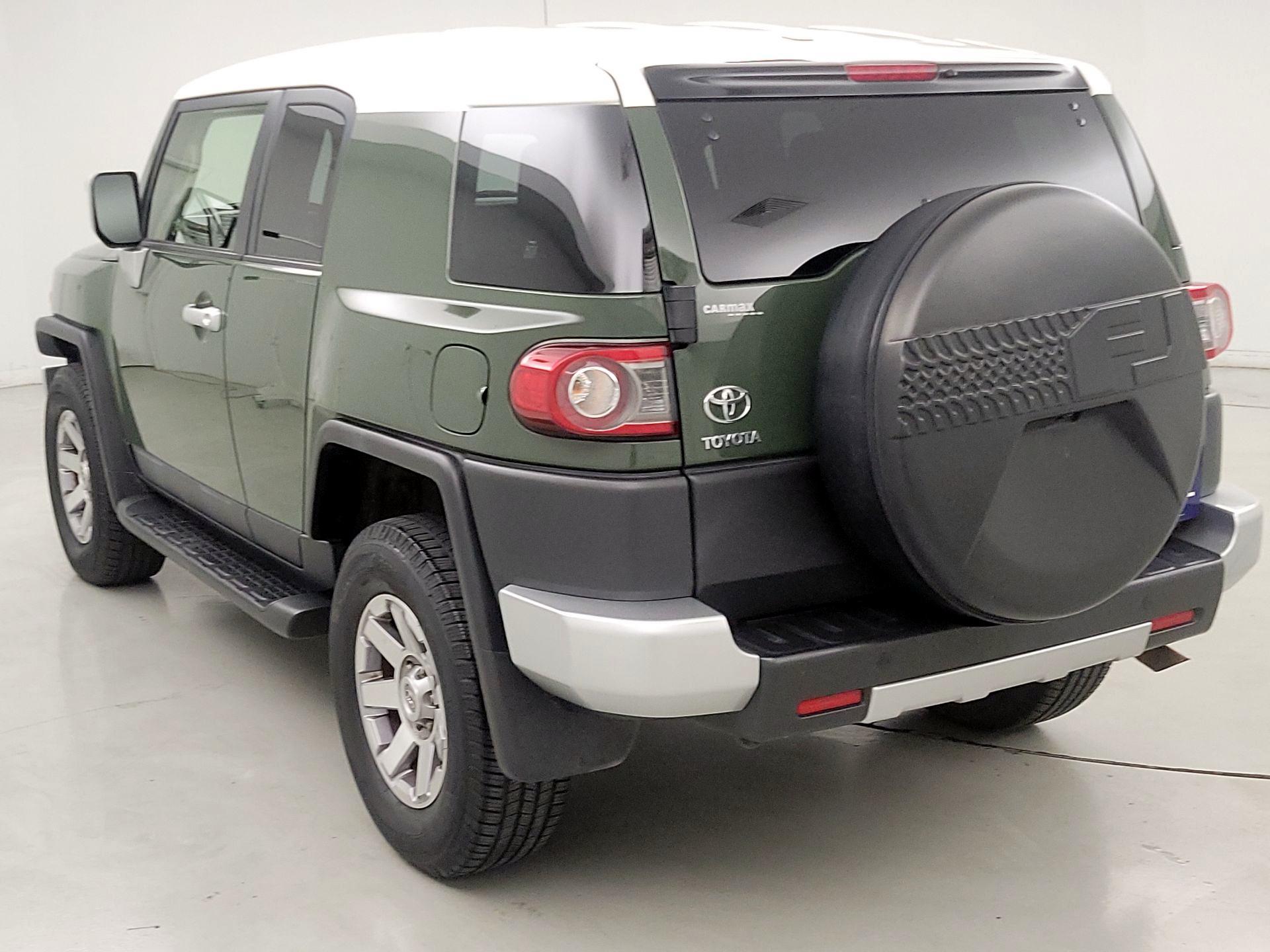 Thumbnail: 2014 Toyota FJ Cruiser - 7